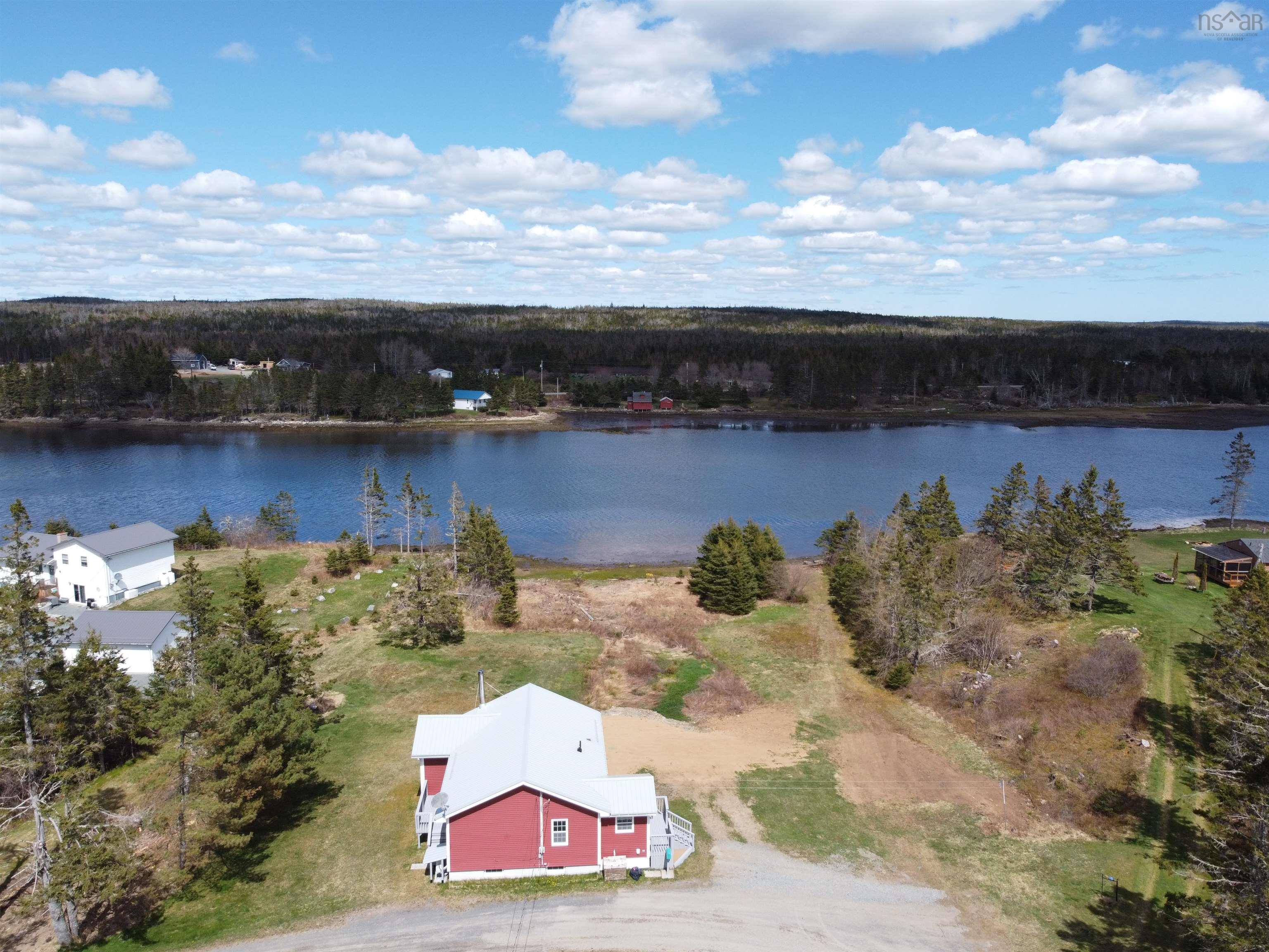 40 Ferry Road, Moser River NS - MLS<sup>®</sup>: # 202409403