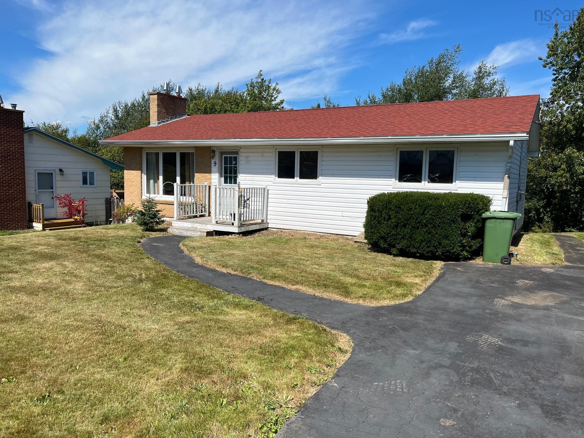 9 Cross Road, Woodlawn NS B2W 3G8 - MLS 202421396