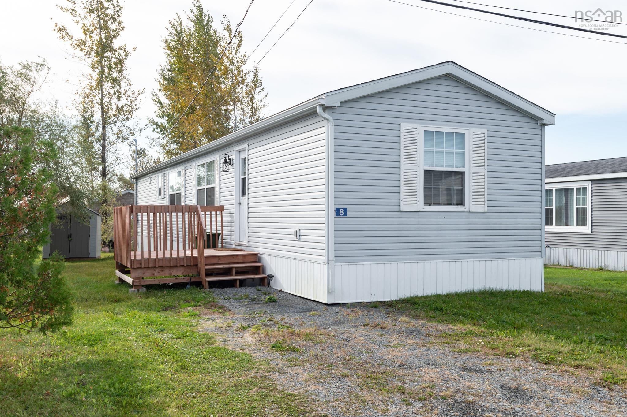 8 Owen Avenue, South Uniacke NS B0N 1Z0 - MLS 202425325