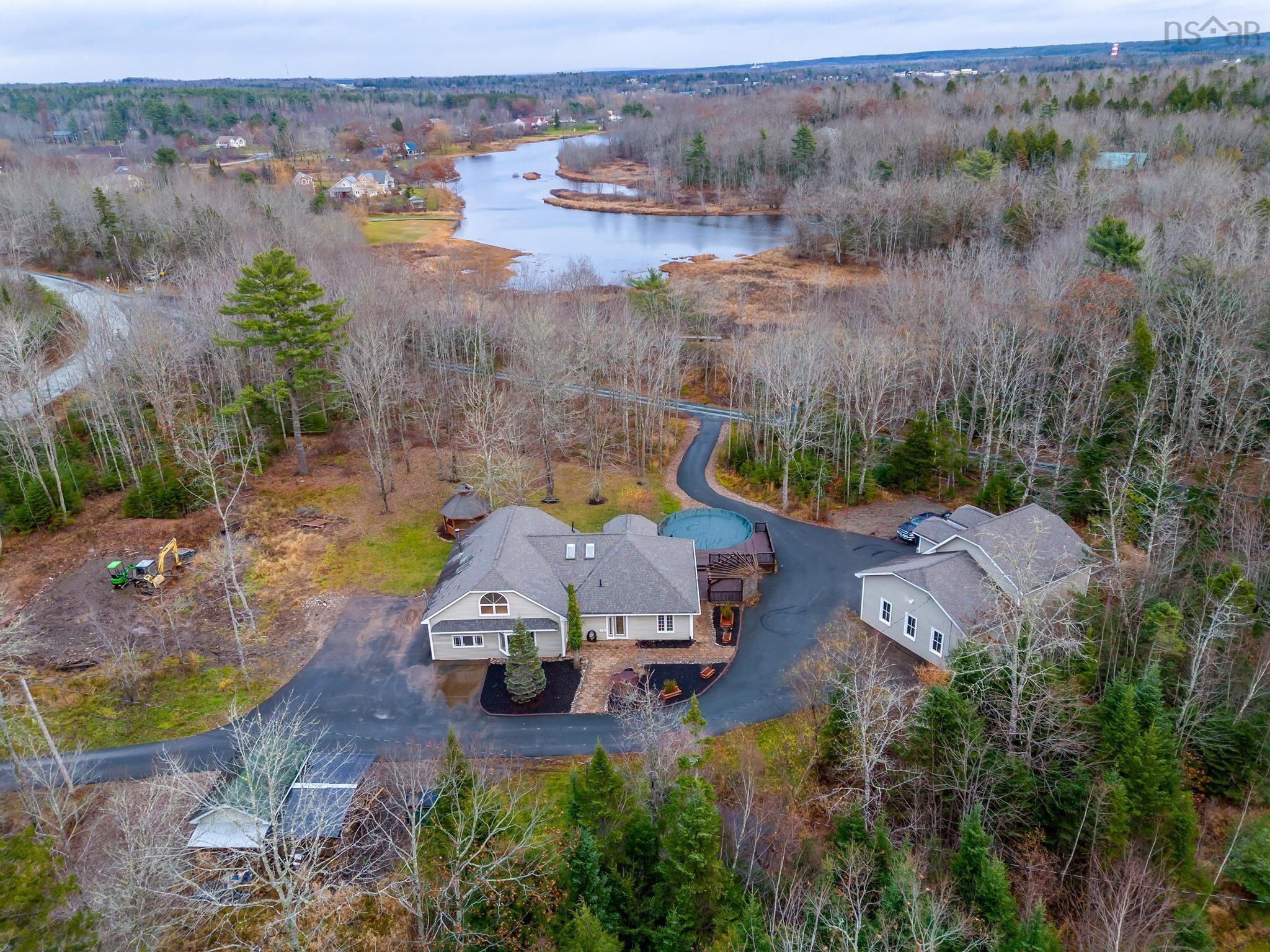 80 Arrowhead Drive, Enfield NS B2T 1G9 - MLS 202427416