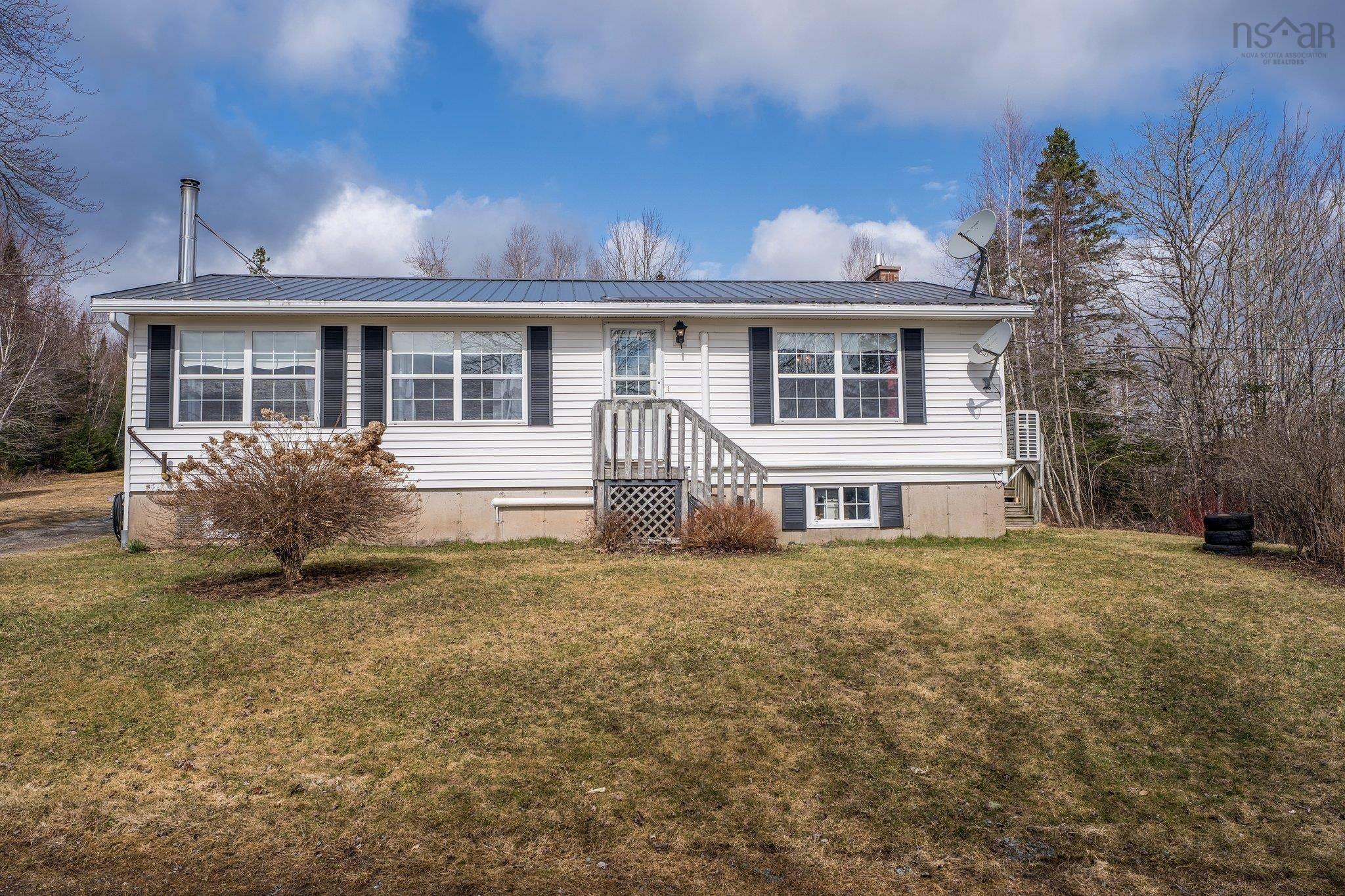 19 Lake Egmont Road, Wyses Corner NS B0N 1Y0 - MLS 202506483