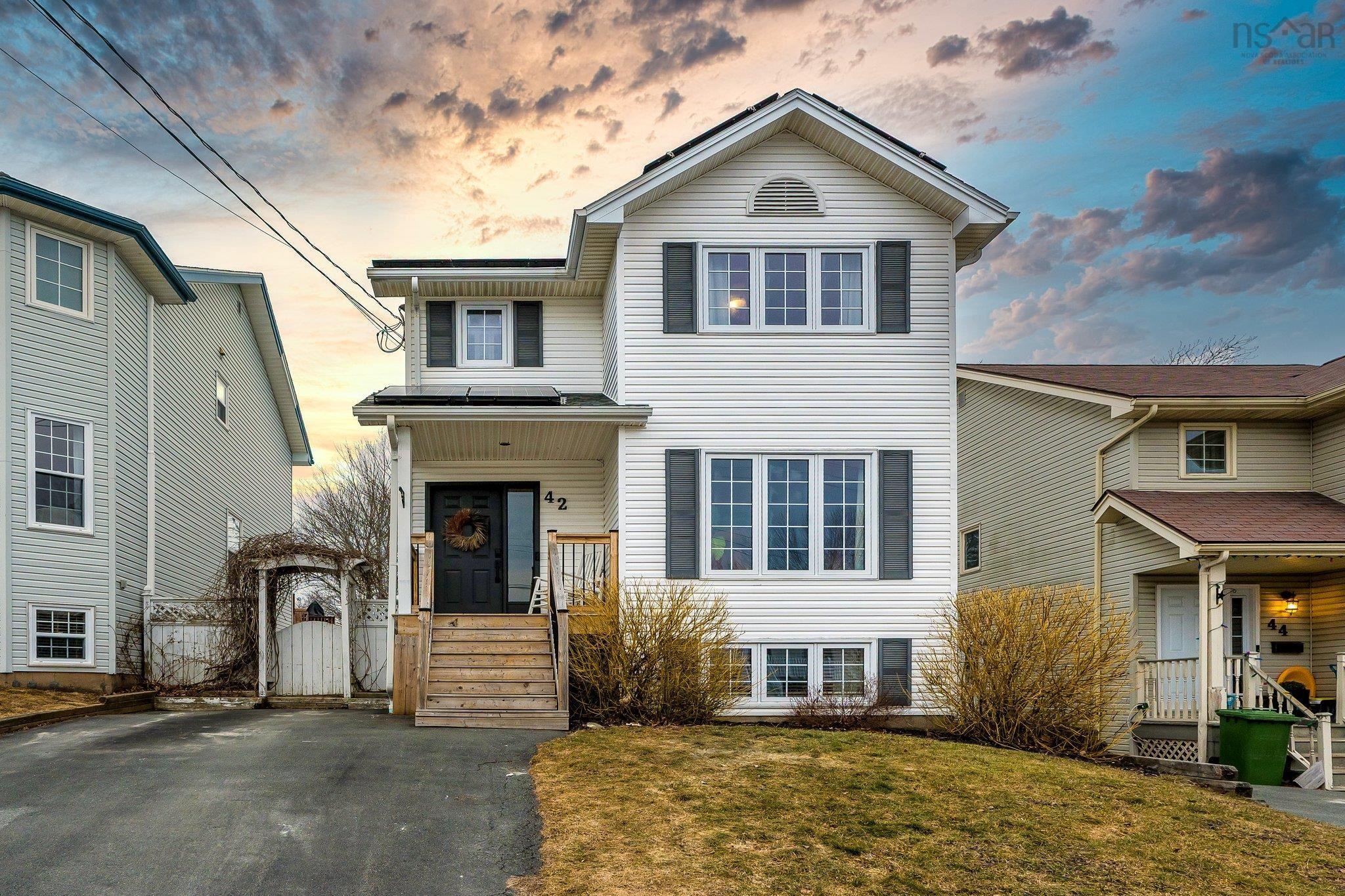 42 Armcrest Drive, Lower Sackville NS B4C 4A7 - MLS 202506968
