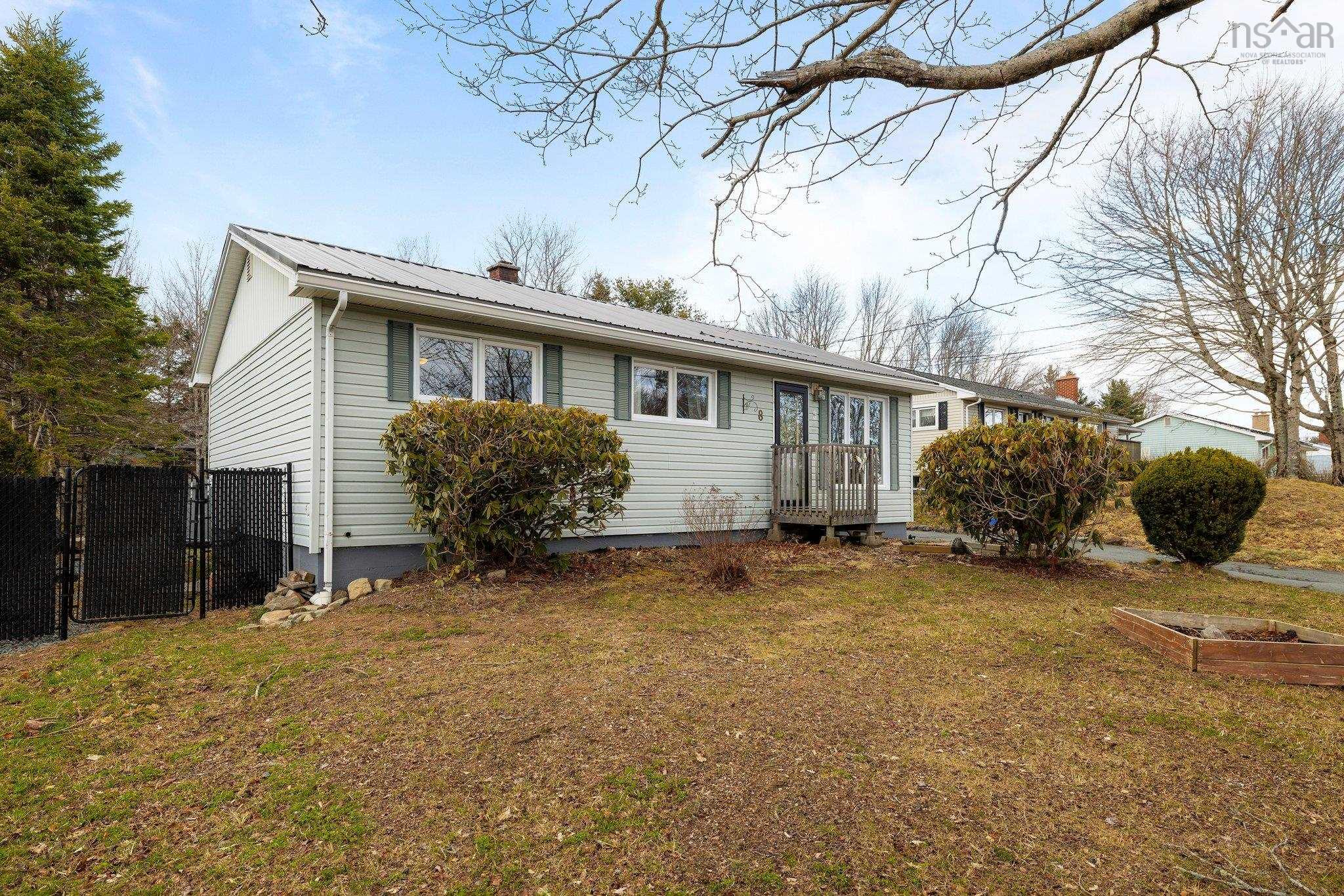 8 Dorothy Drive, Lower Sackville NS B4E 1G9 - MLS 202507251