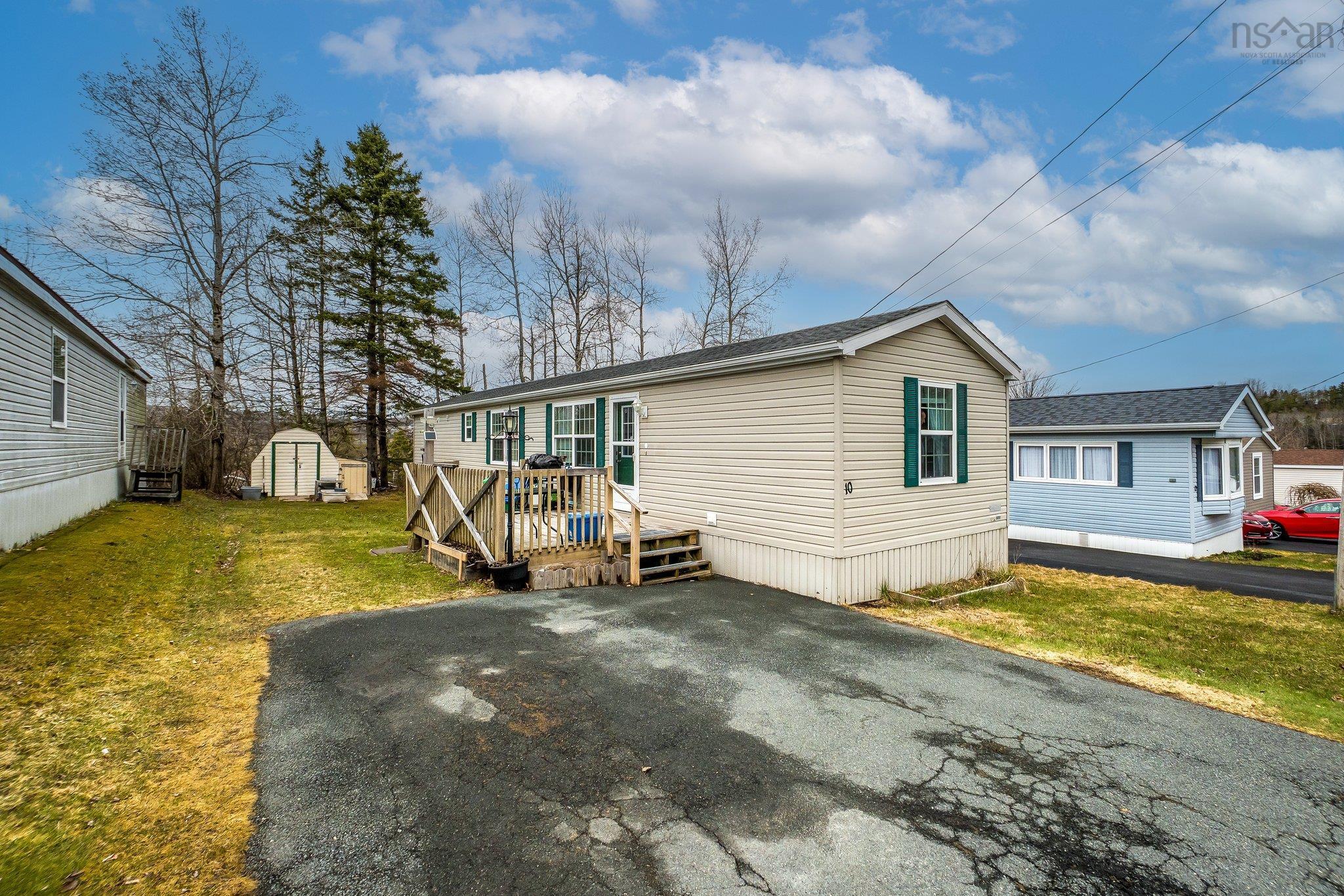 10 Sharon Drive, Middle Sackville NS B4E 1E3 - MLS 202508131