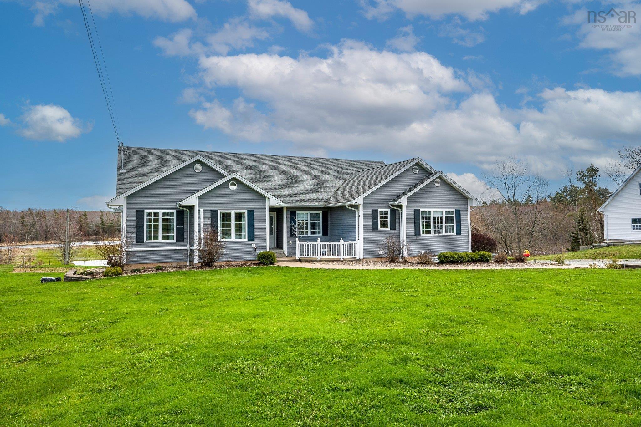 111 Highway 2, Enfield NS B2T 1C8 - MLS 202509268