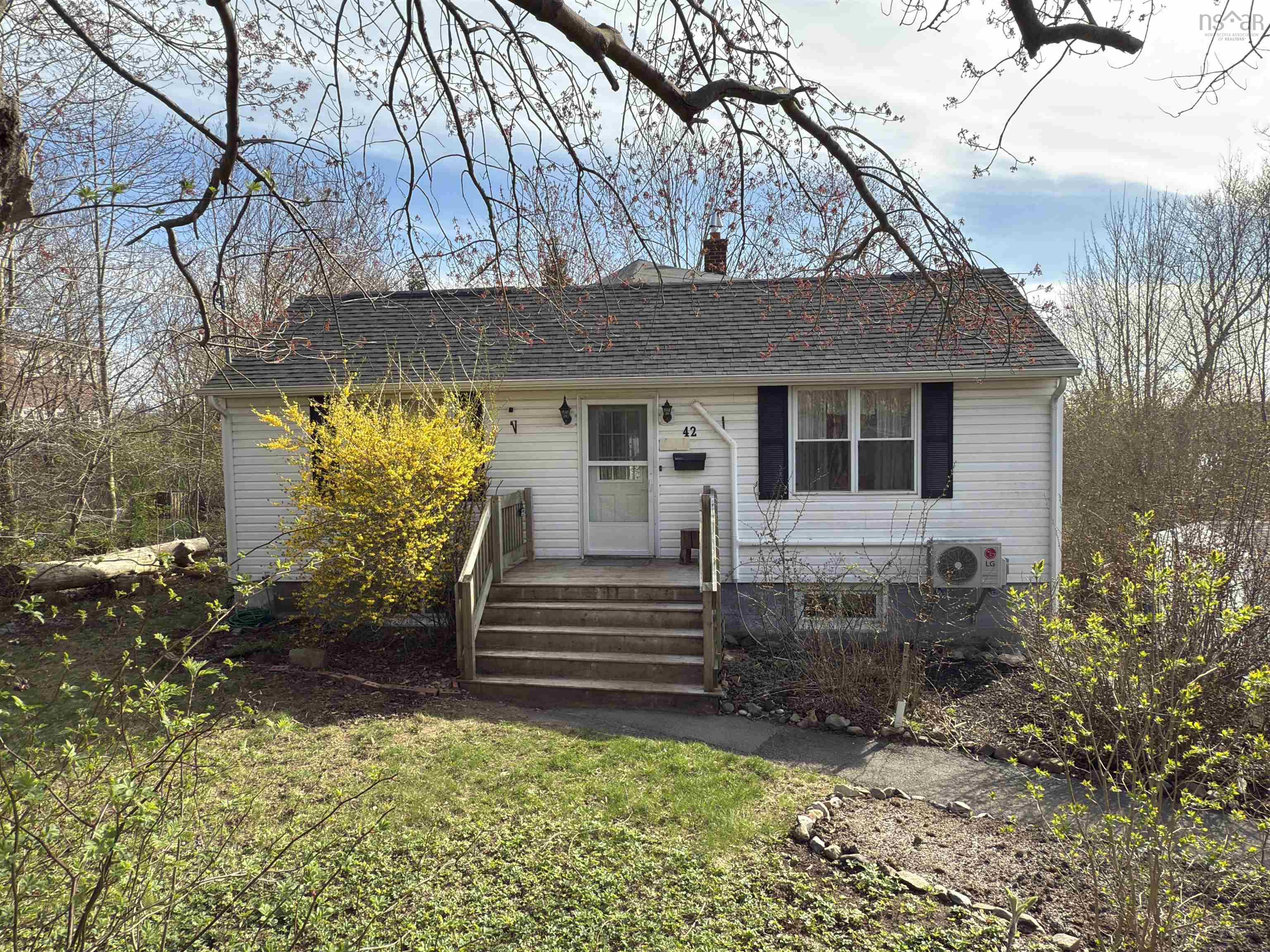 42 Major Street, Dartmouth NS B2X 1A6 - MLS 202510033