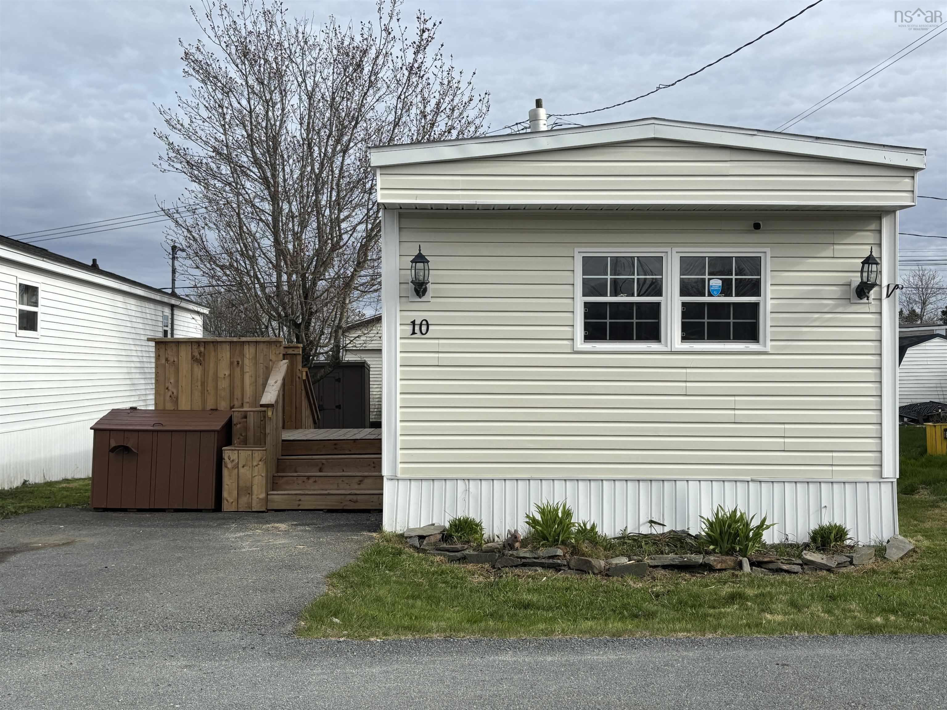 10 Bishop Avenue, Dartmouth NS - MLS<sup>®</sup>: # 202510103