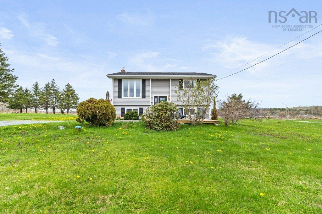 61 Halls Road, Enfield NS B2T 1C4 - MLS 202510854