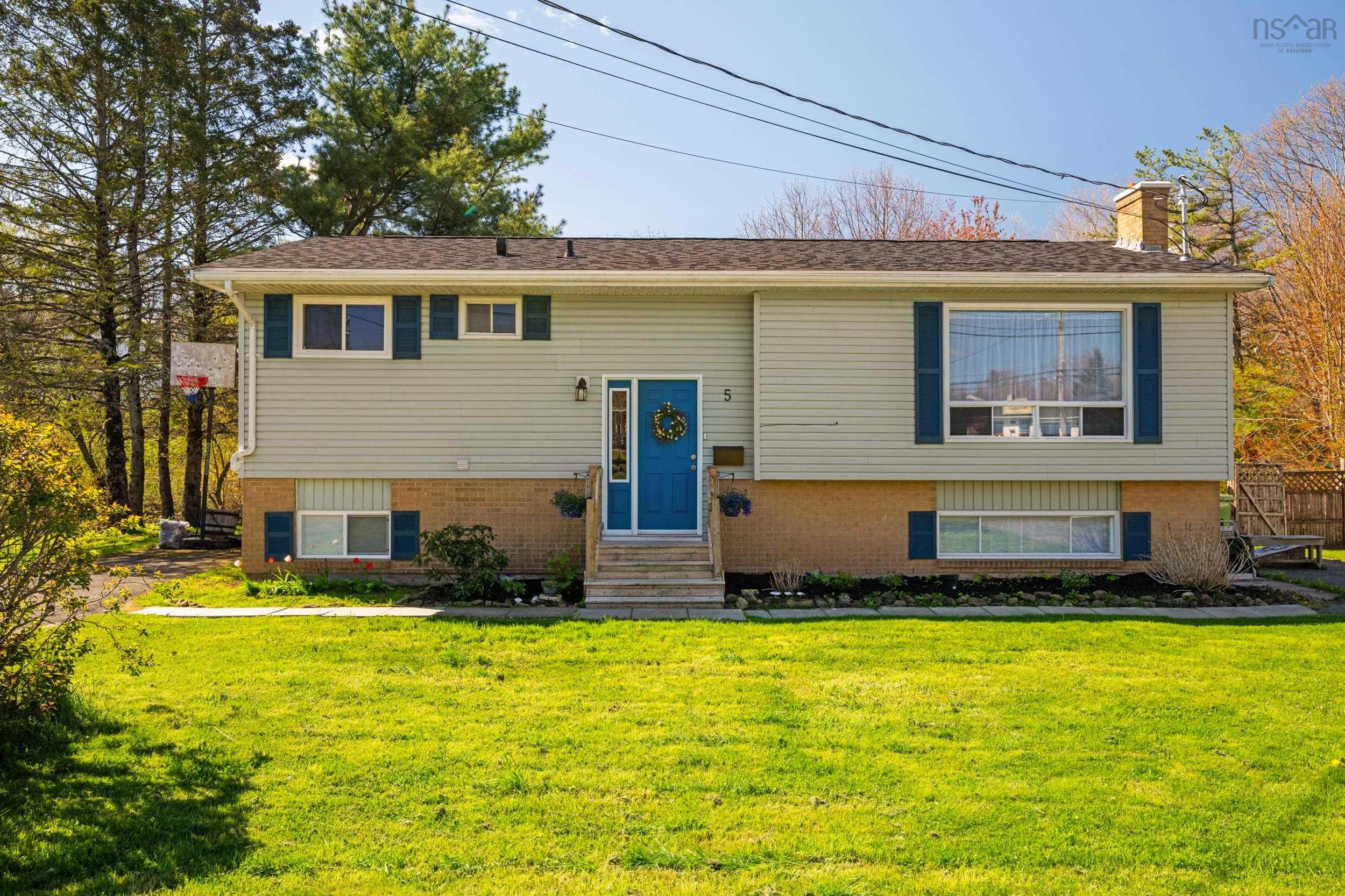 5 Seawood Avenue, Lower Sackville NS B4C 2L1 - MLS 202510960