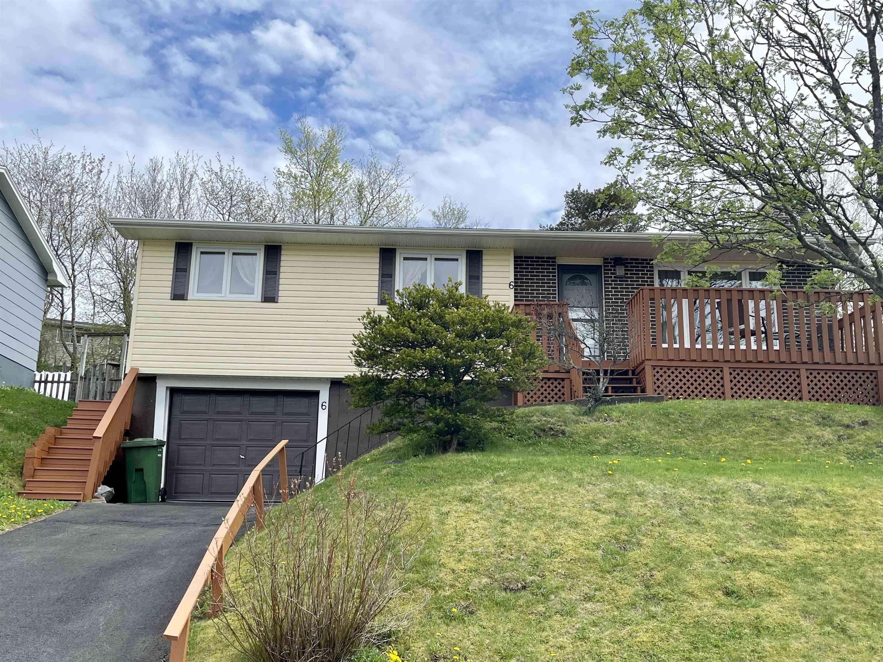 6 Cross Road, Dartmouth NS B2W 3G9 - MLS 202512220