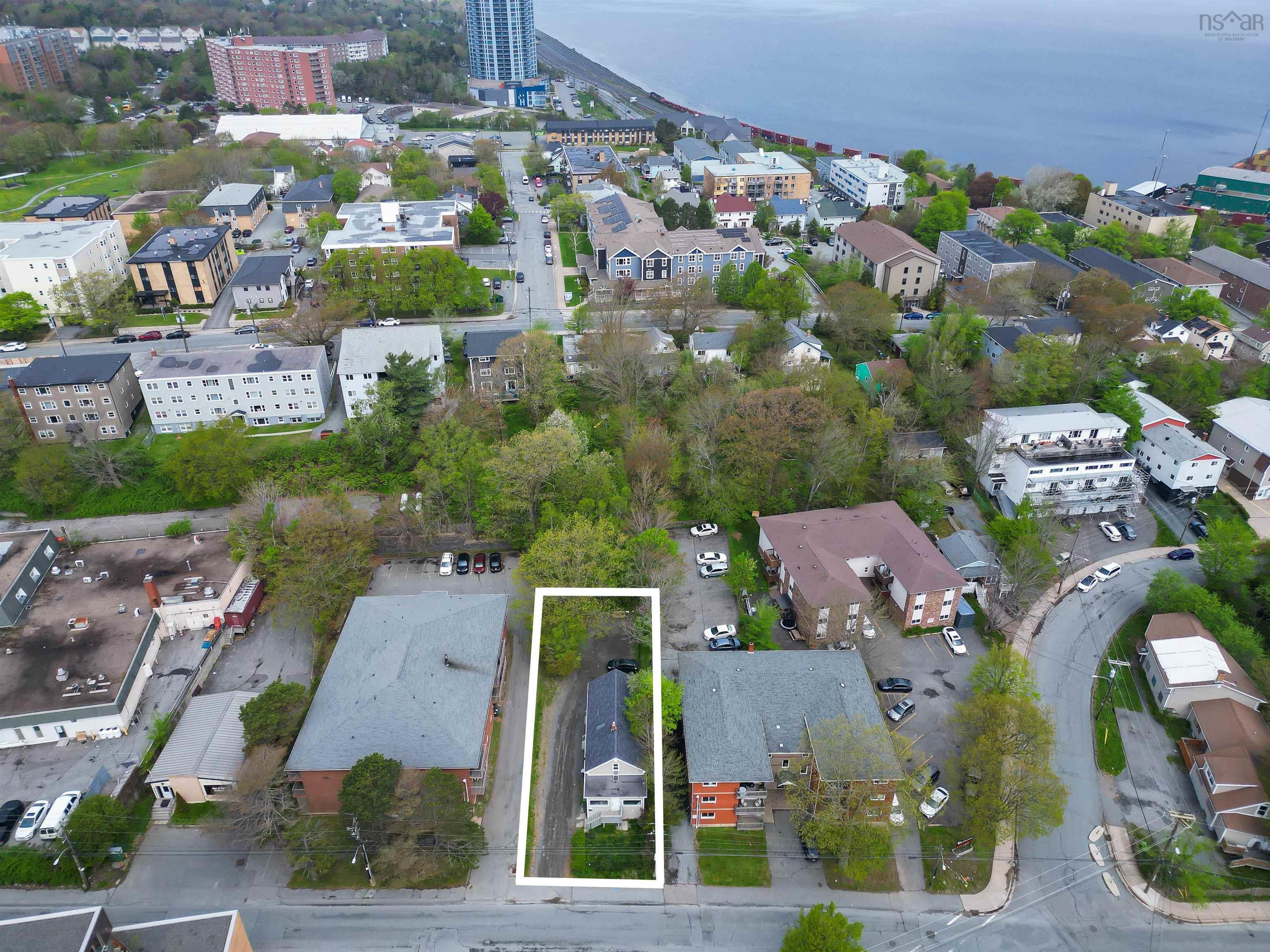 7 & 7a Alma Cres Crescent, Halifax NS B3N 2C4 - MLS 202512337