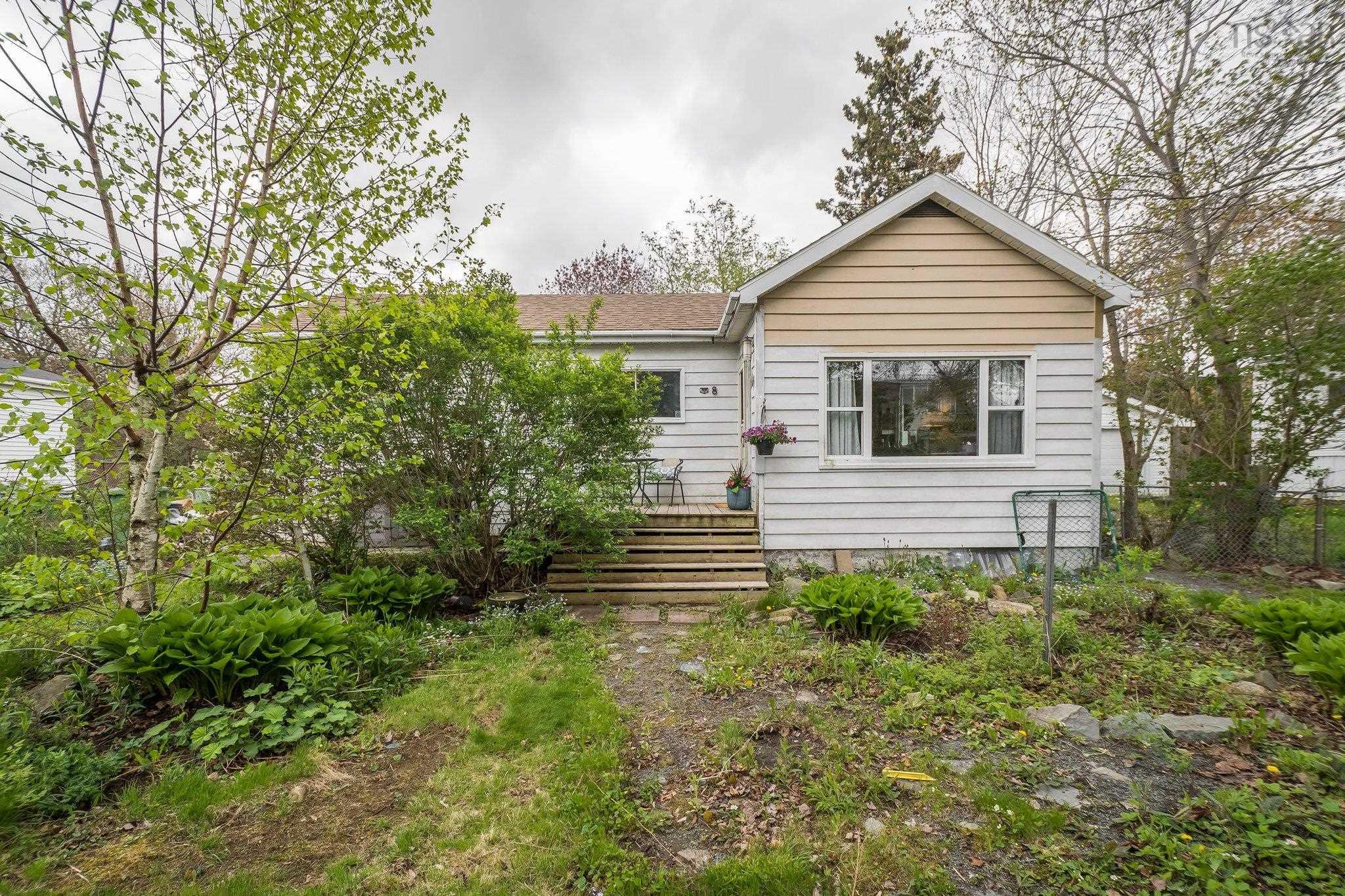 8 Jackson Rd, Dartmouth NS B3A 4A3 - MLS 202512637
