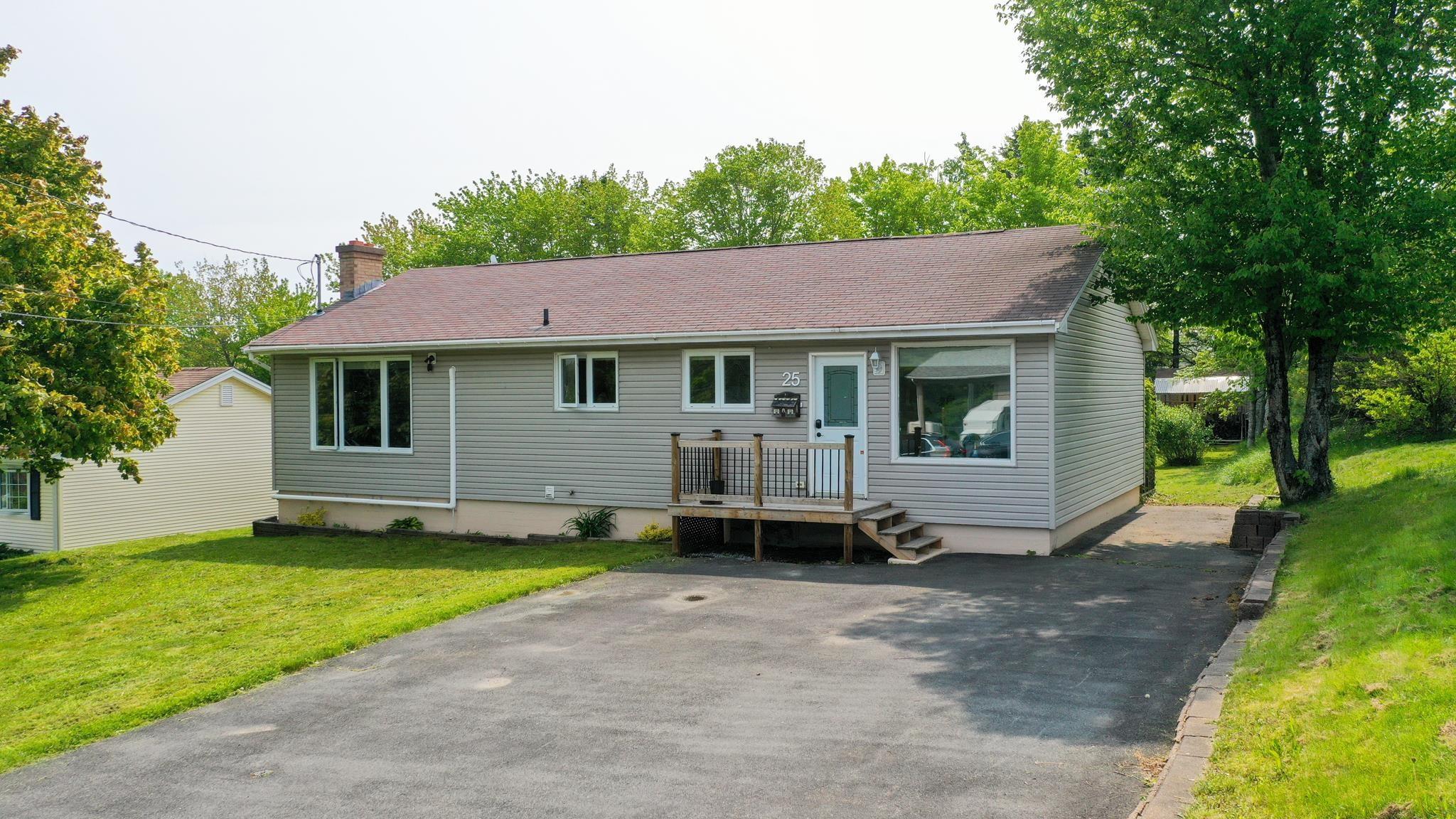 25 Laurie Drive, Lower Sackville NS - MLS<sup>®</sup>: # 202513318
