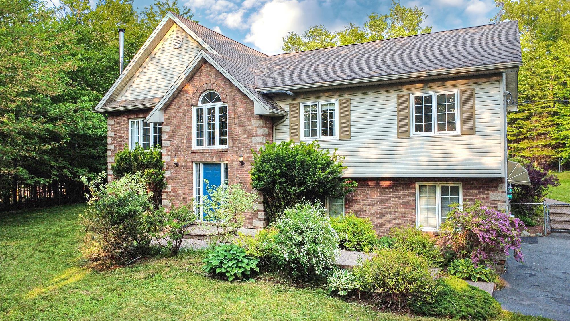 15 Brackendale Lane, Beaver Bank NS - MLS<sup>®</sup>: # 202514145