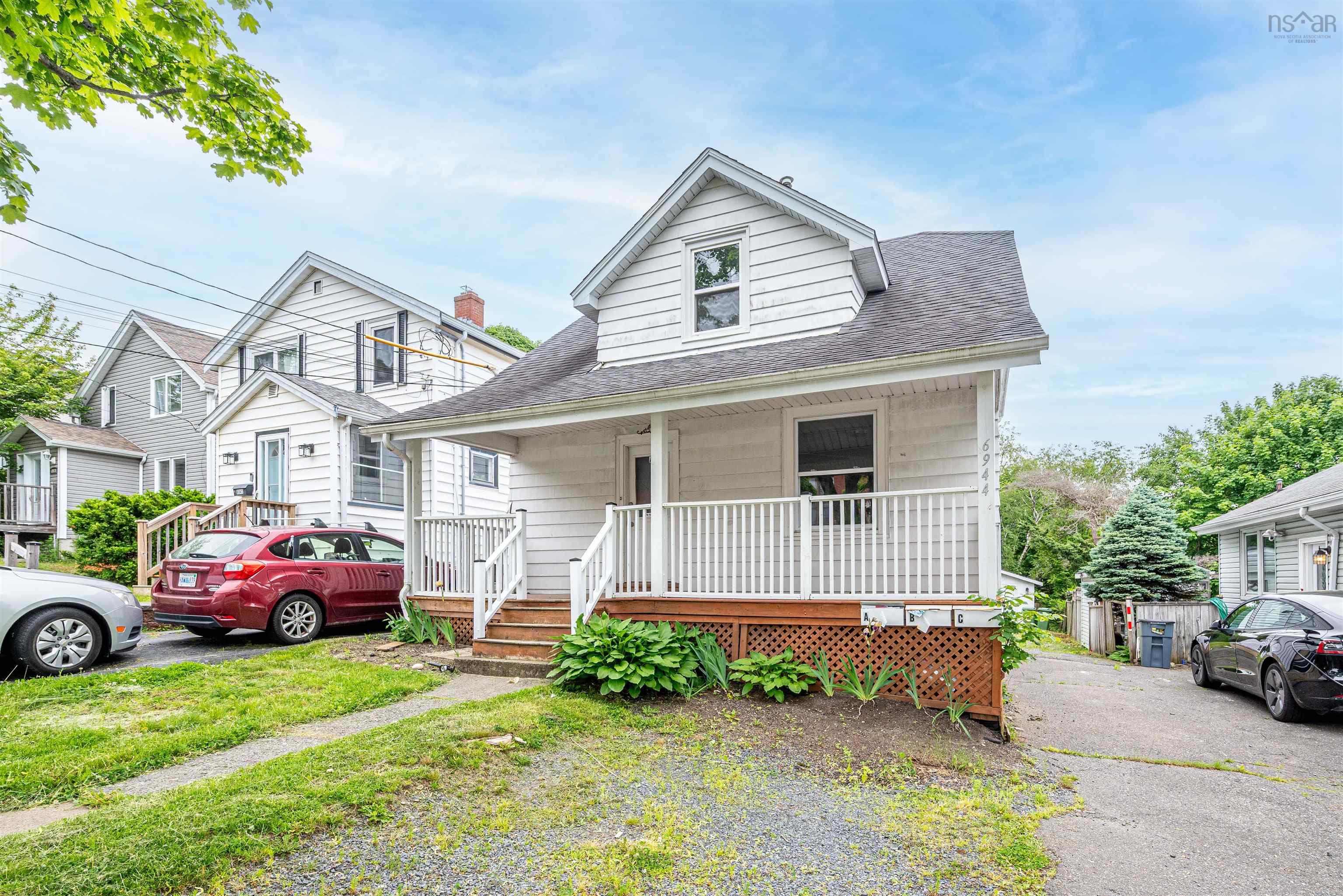 6944 Leppert Street, Halifax NS B3L 1N8 - MLS 202515113