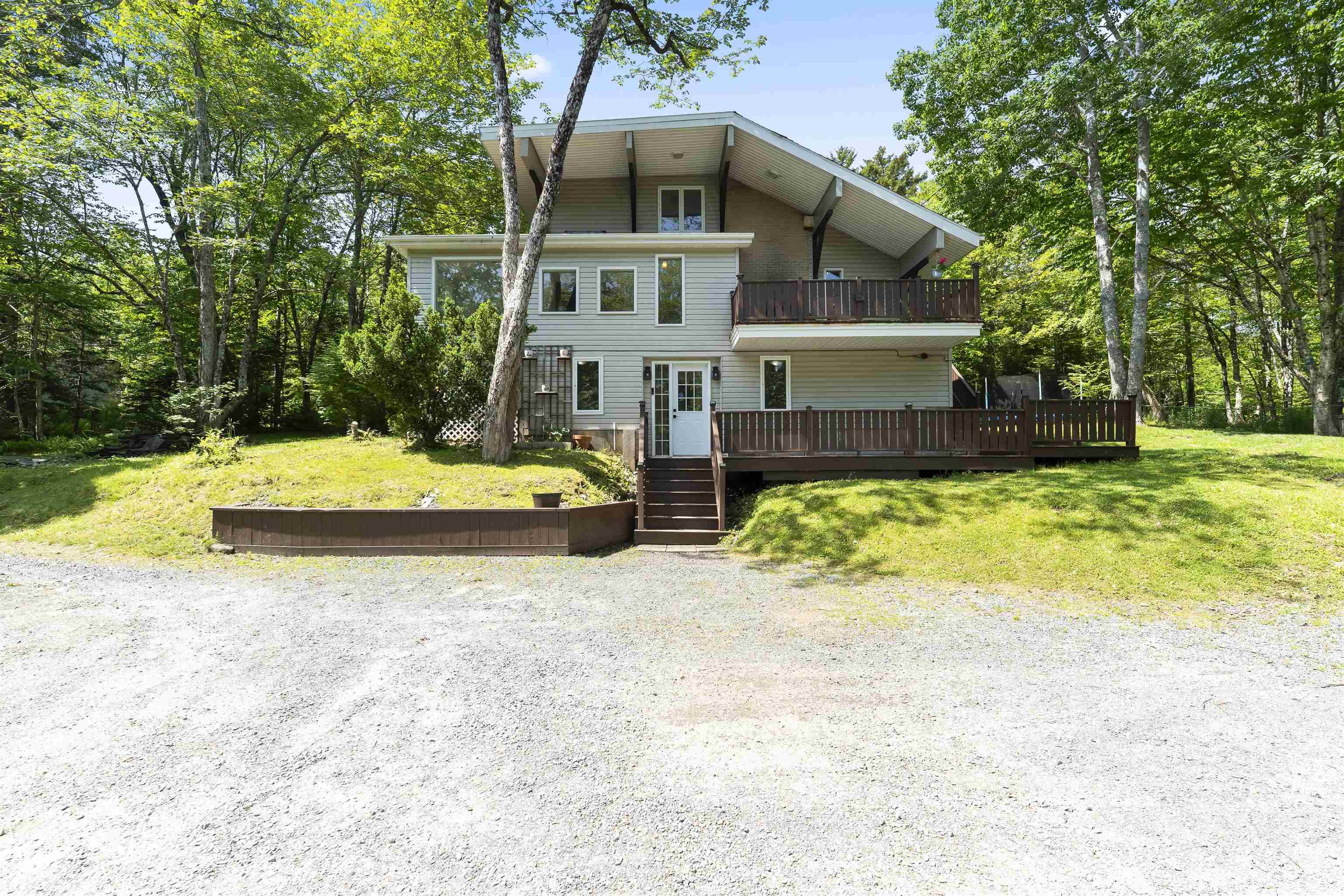 518 Lakeview Avenue, Middle Sackville NS B4E 3B6 - MLS 202515453
