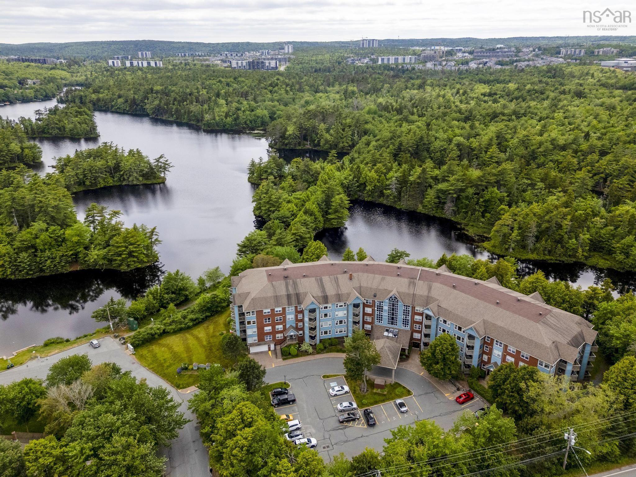 305 2 Lake Drive, Bedford NS B4A 4H7 - MLS 202515673