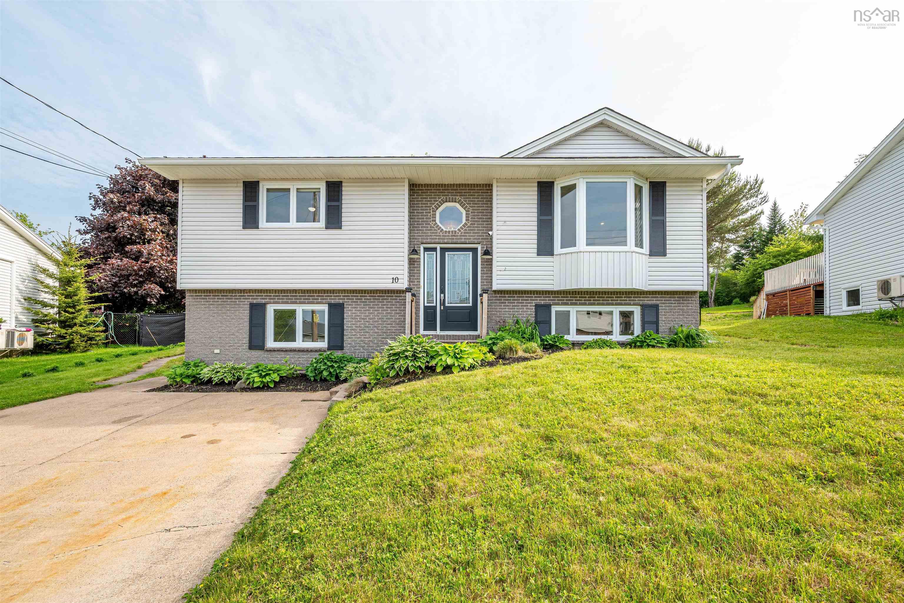 10 Barque Court, Middle Sackville NS B4E 2T6 - MLS 202516027