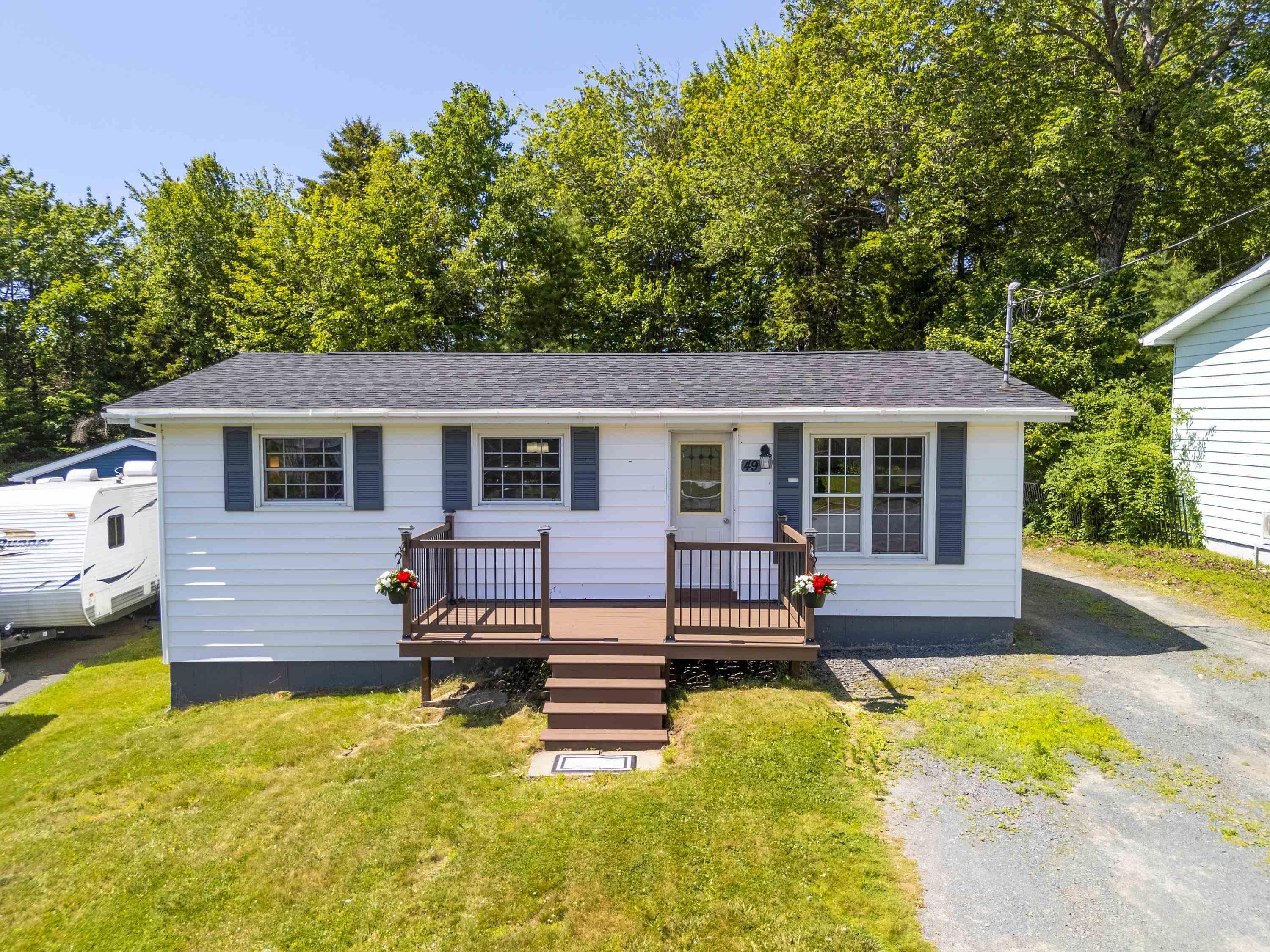 49 Rogers Drive, Lower Sackville NS B4C 3G3 - MLS 202516218