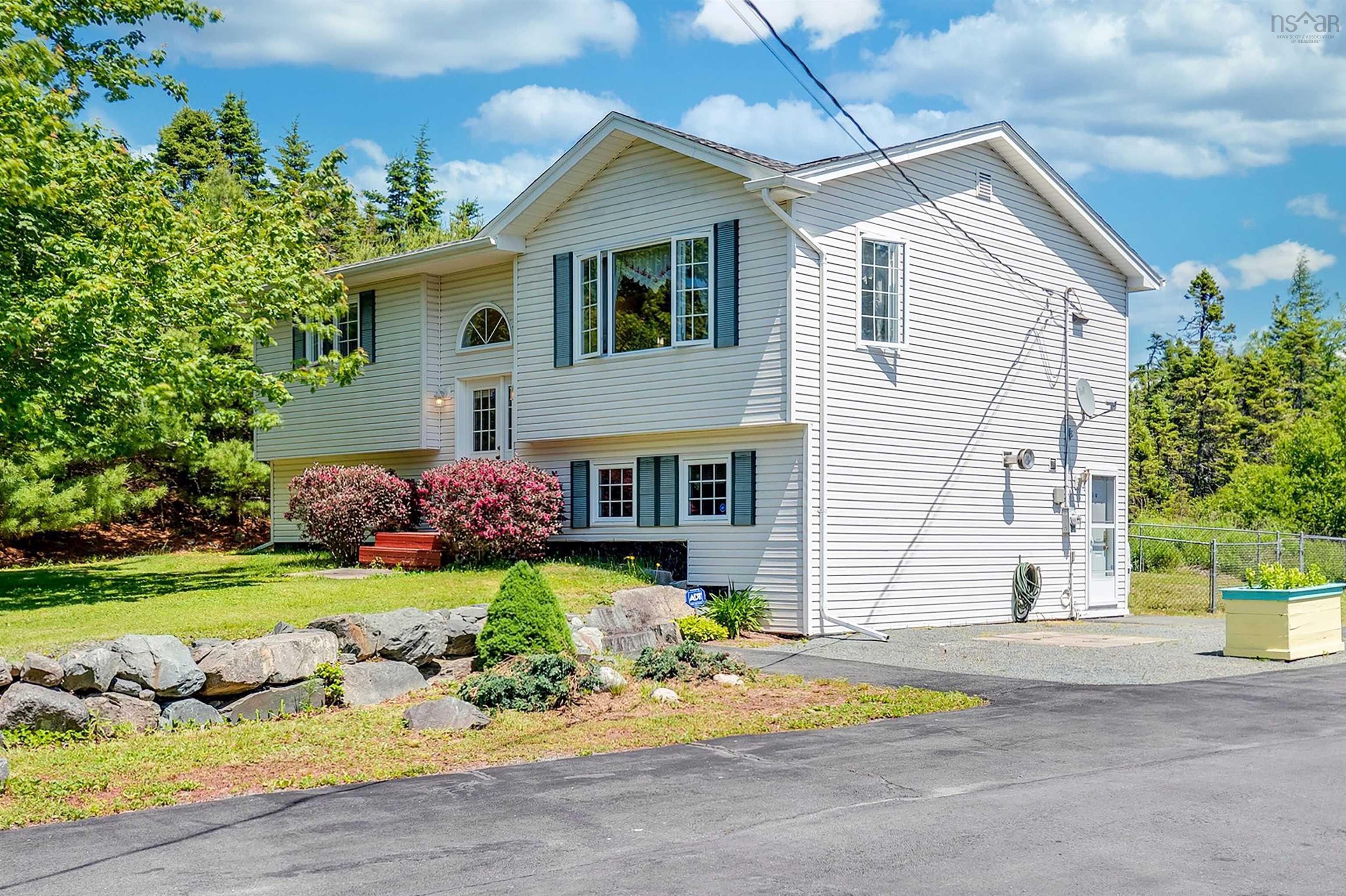 501 Ostrea Lake Road, Ostrea Lake NS B0J 2L0 - MLS 202516420