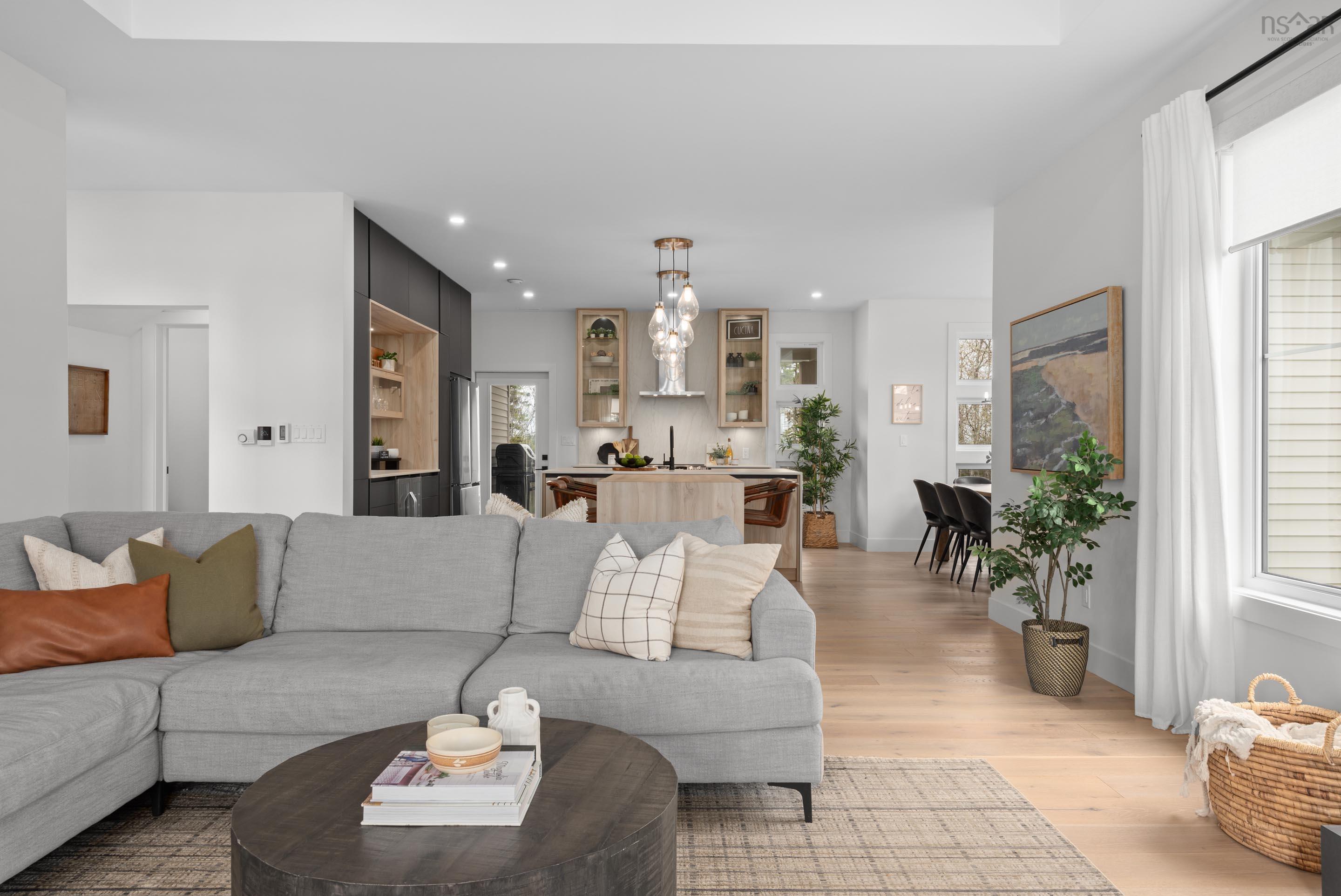 Thumbnail image for 1169 Fleetwood Drive MLS<sup>®</sup> 202512042