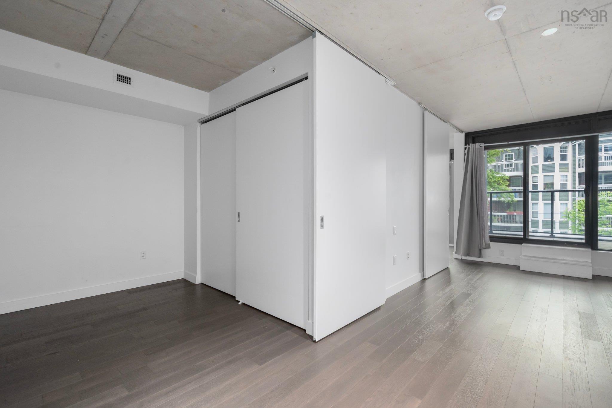 Thumbnail image for 312 1048 Wellington Street MLS<sup>®</sup> 202514296