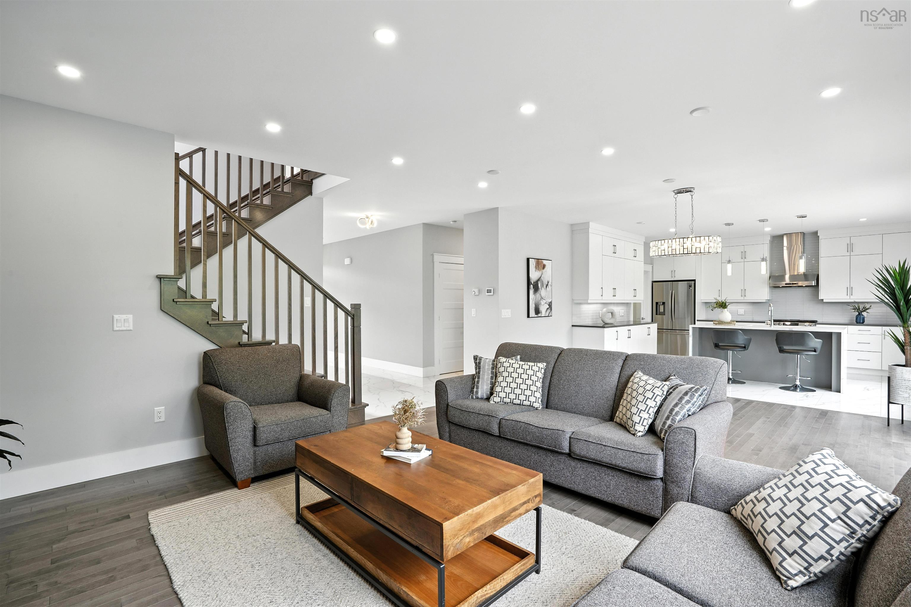 Thumbnail image for 26 Theresa McNeil Grove MLS<sup>®</sup> 202515857