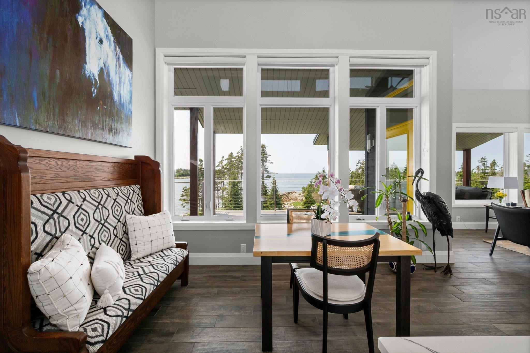 Thumbnail image for 22 Thumbcap Lane MLS<sup>®</sup> 202516339