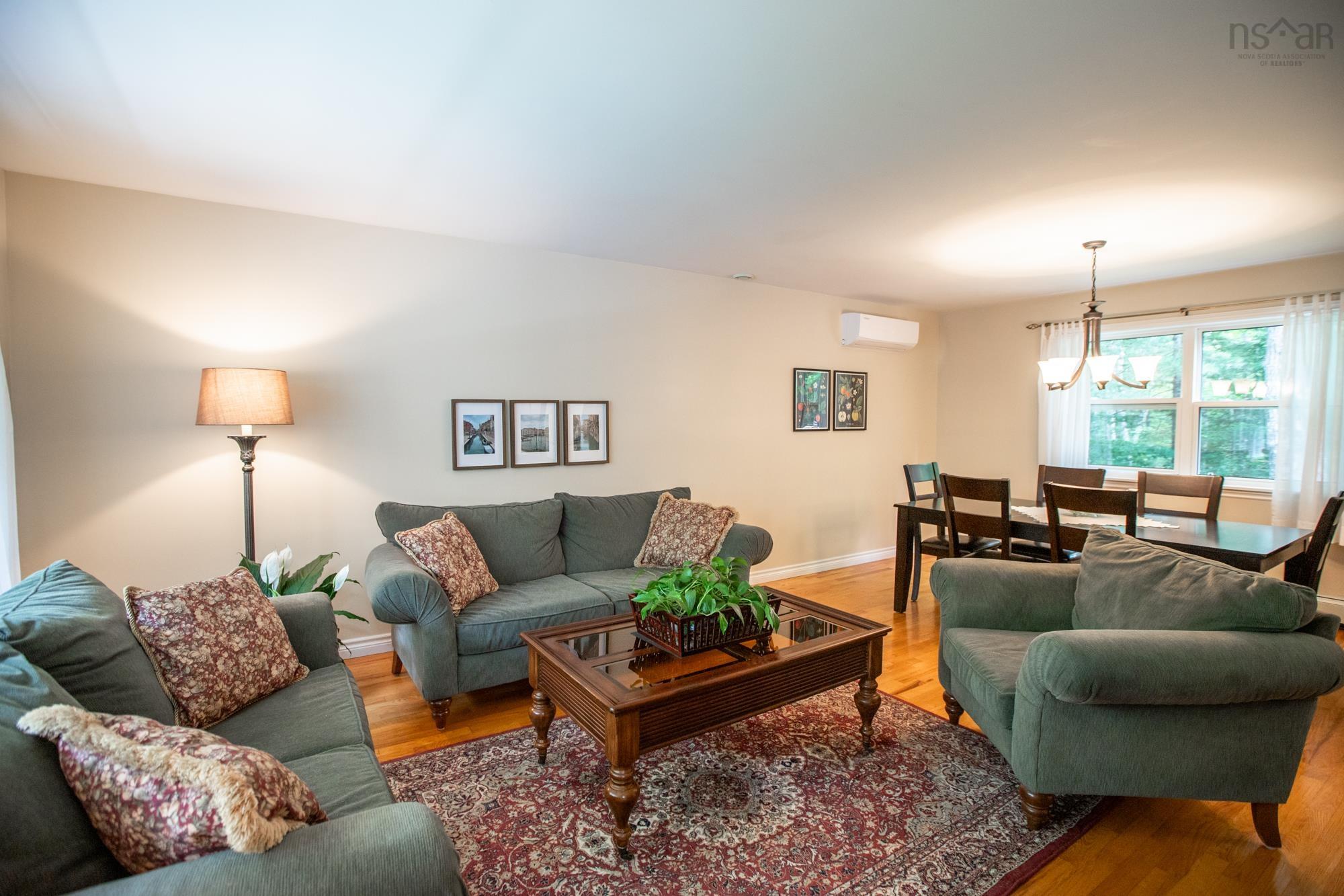 Thumbnail image for 48 Laura Lee Lane MLS<sup>®</sup> 202516717