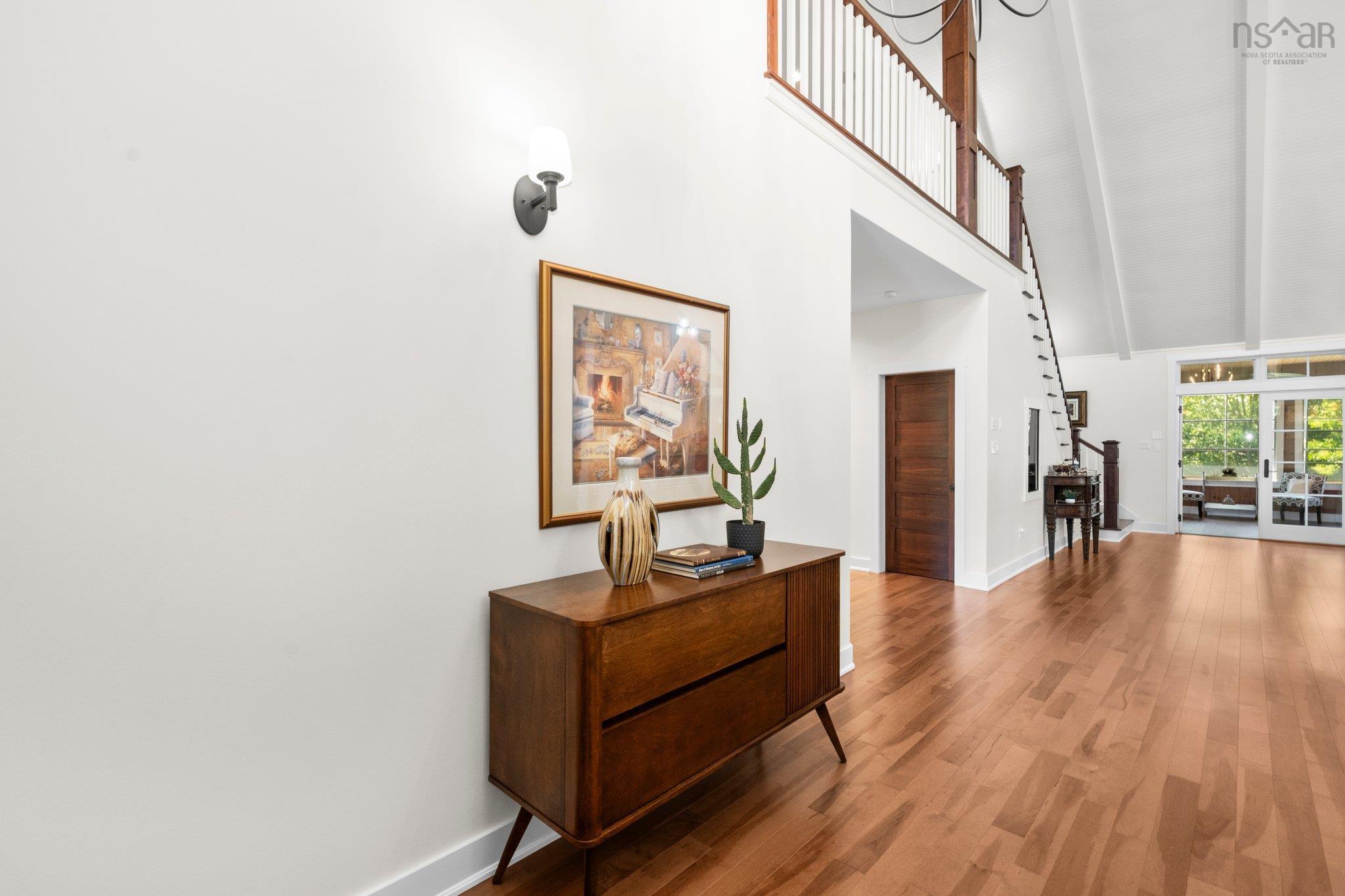 Thumbnail image for 15 Norwood Court MLS<sup>®</sup> 202516843