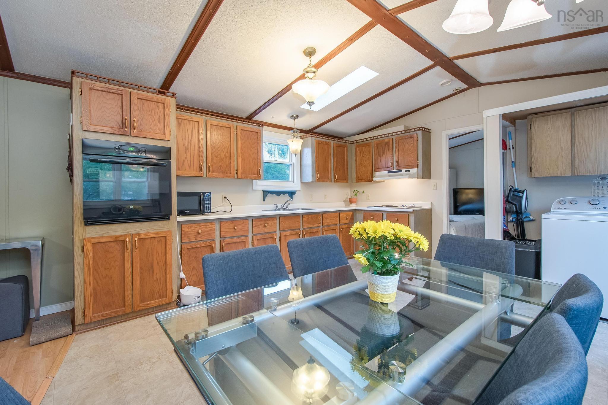 Thumbnail image for 1 Wilson Avenue MLS<sup>®</sup> 202518420