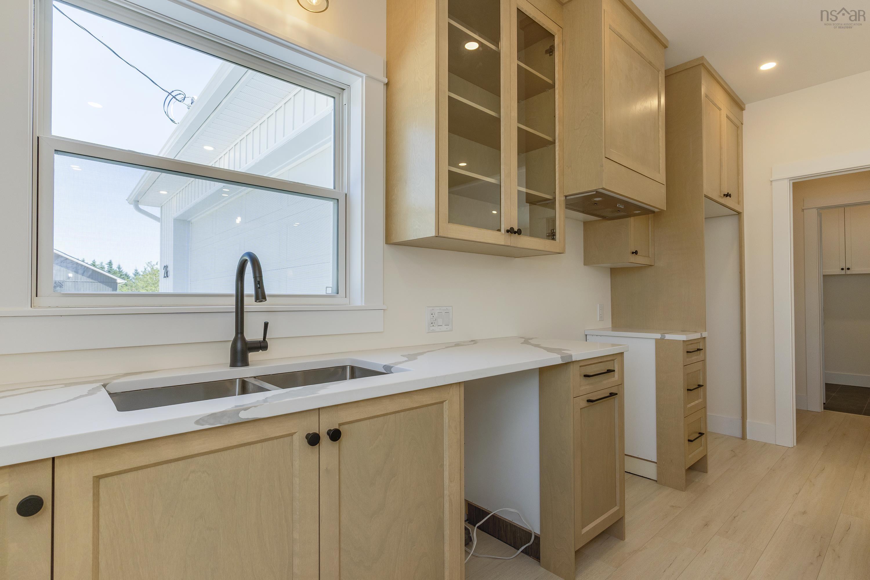 Thumbnail image for 26 Alvewa Drive MLS<sup>®</sup> 202520086