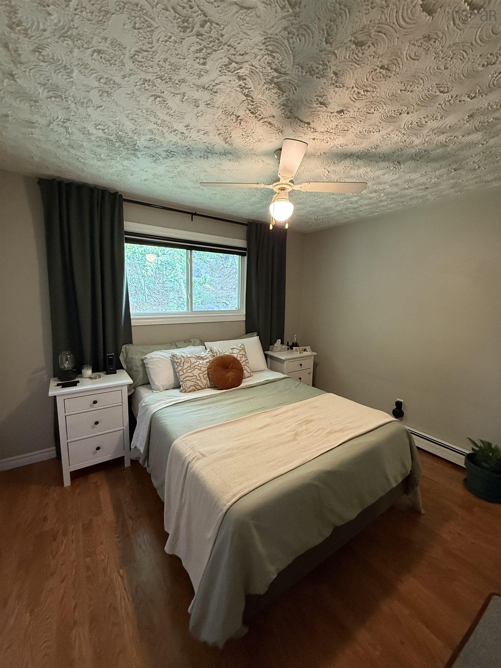 Thumbnail image for 37 Echo Forest Drive MLS<sup>®</sup> 202522116