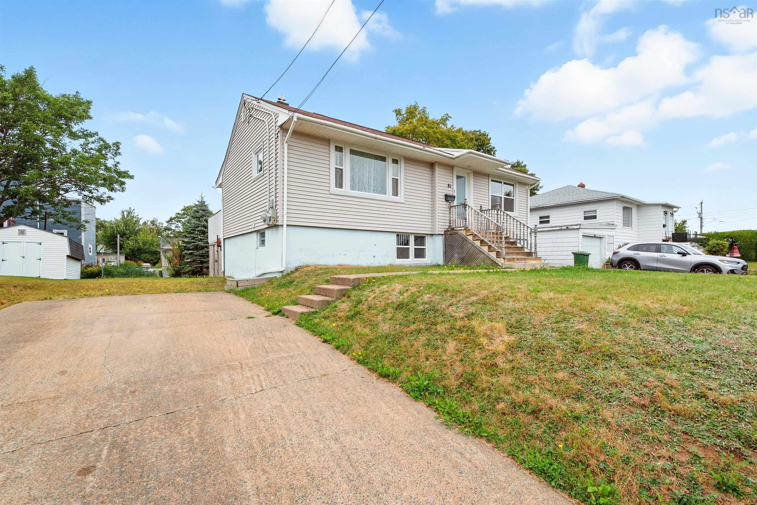 Thumbnail image for 81 Adelaide Avenue MLS<sup>®</sup> 202522642