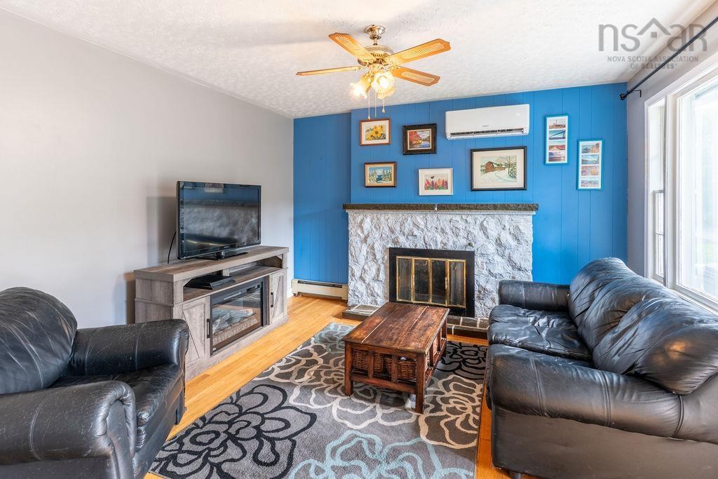 Thumbnail image for 15 Breezy Lane MLS<sup>®</sup> 202524156