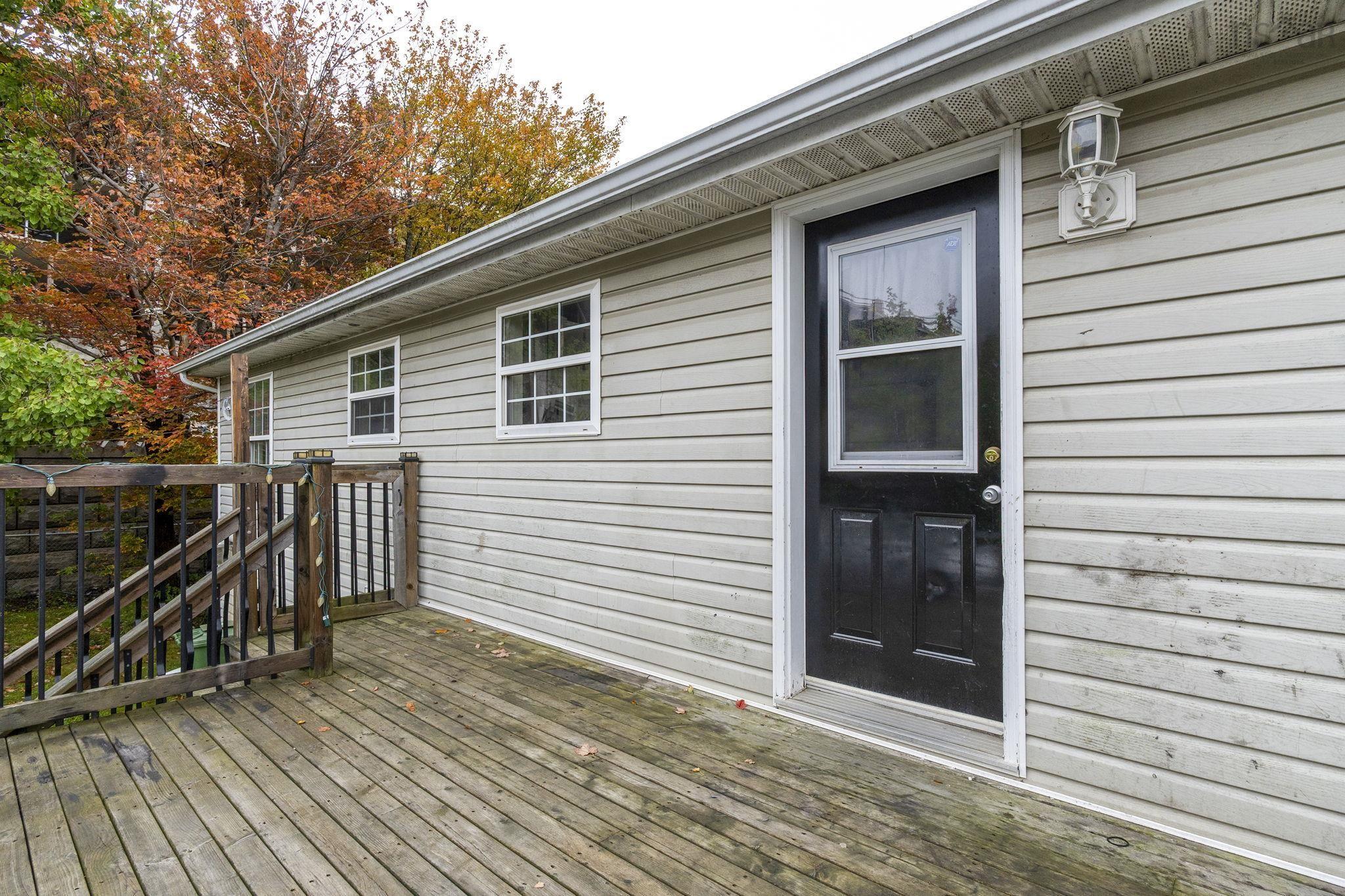 Thumbnail image for 69 Lakecrest Drive MLS<sup>®</sup> 202524553