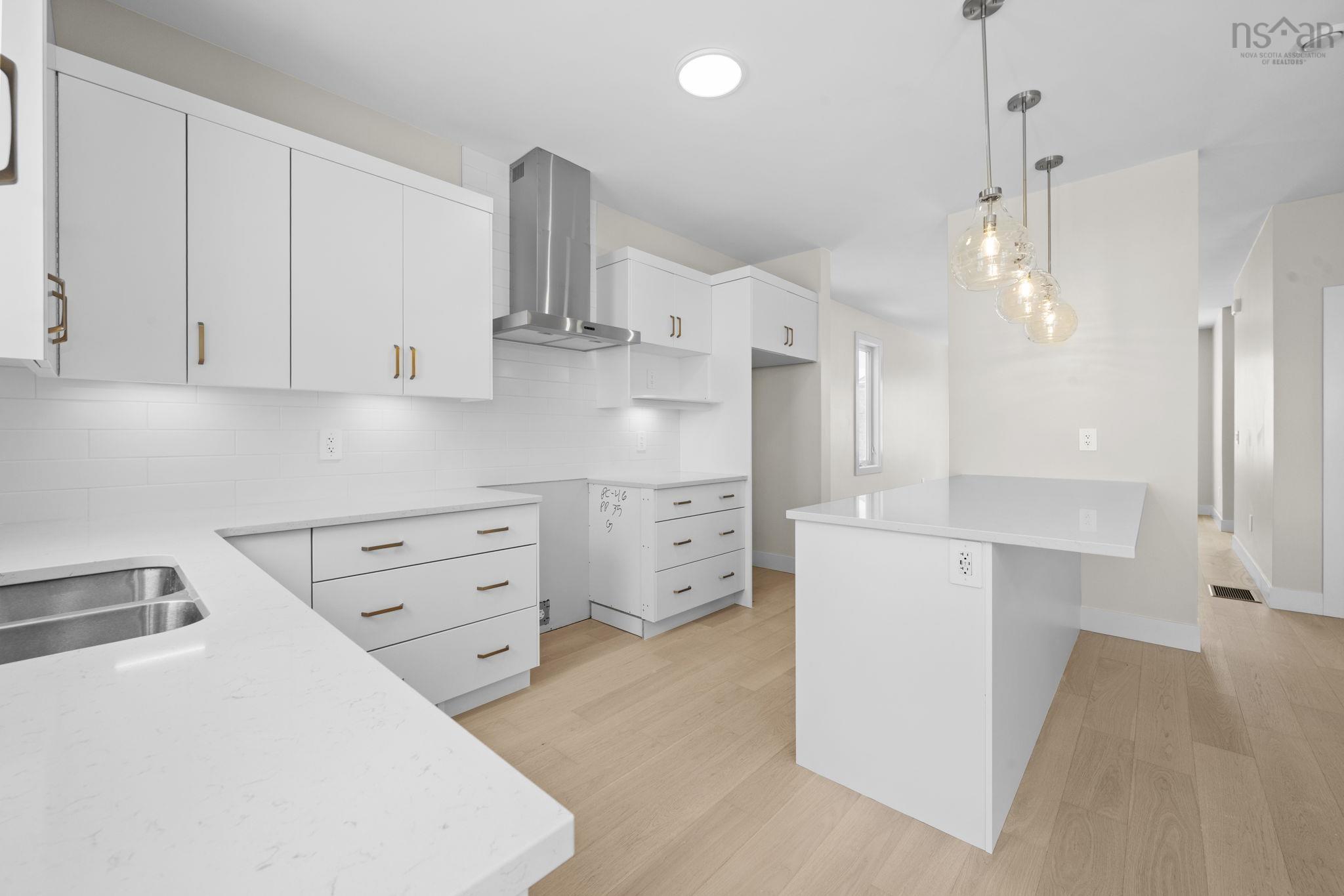 Thumbnail image for PC46 13 Pearlgarden Close MLS<sup>®</sup> 202524979