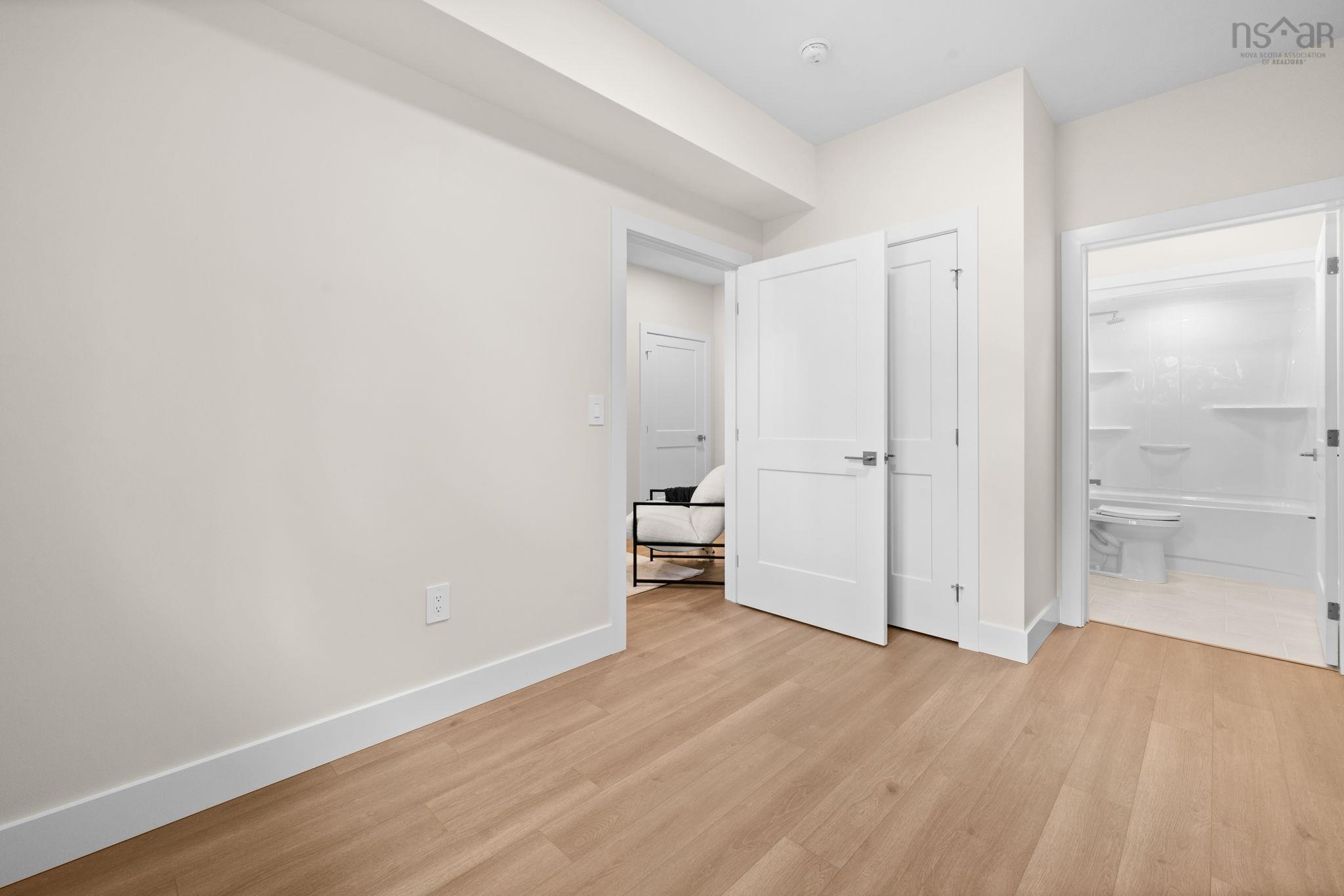 Thumbnail image for PC49 1 Pearlgarden Close MLS<sup>®</sup> 202524981