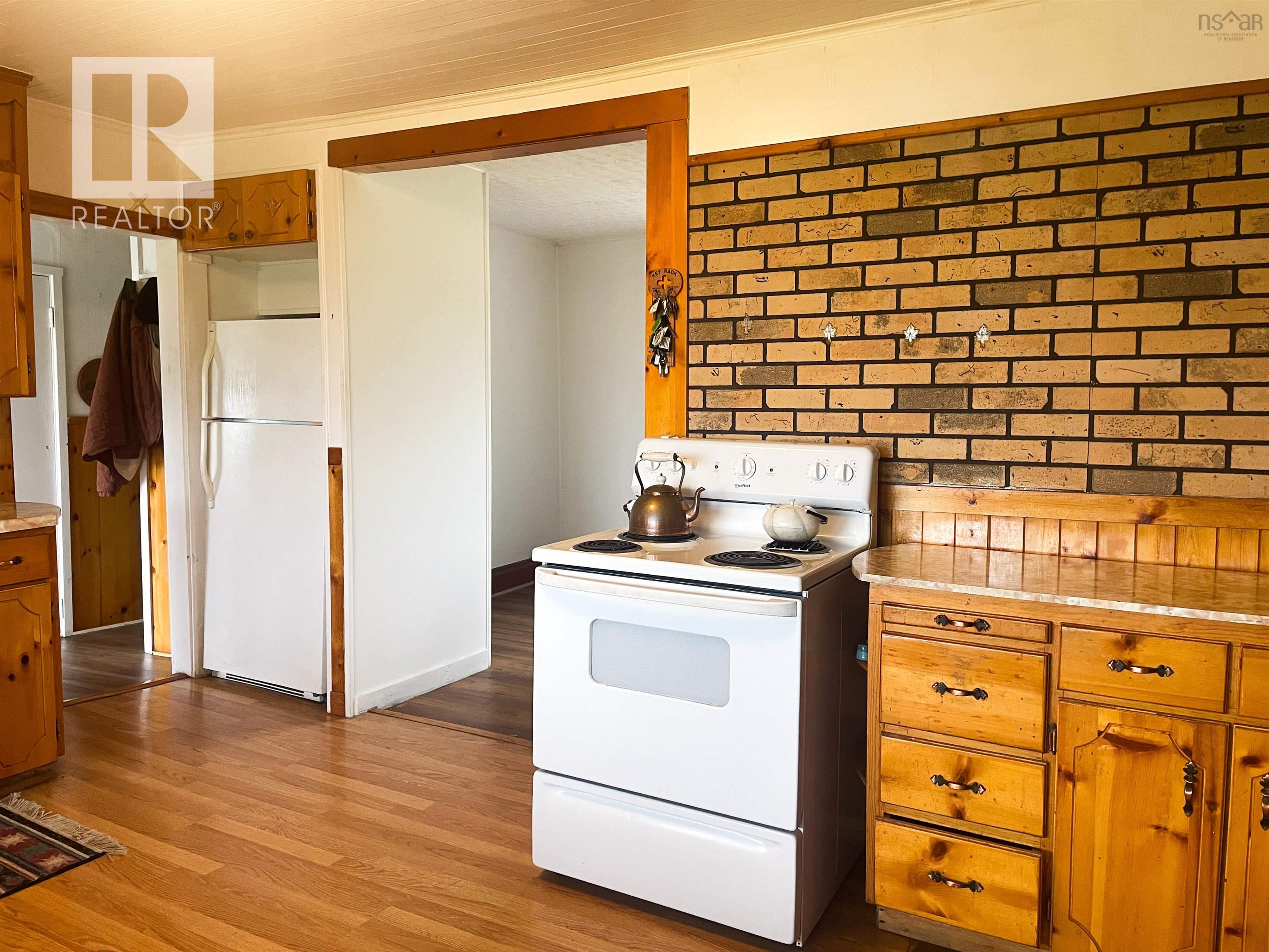 Thumbnail image for 11 Harbourview Drive MLS<sup>®</sup> 202525016