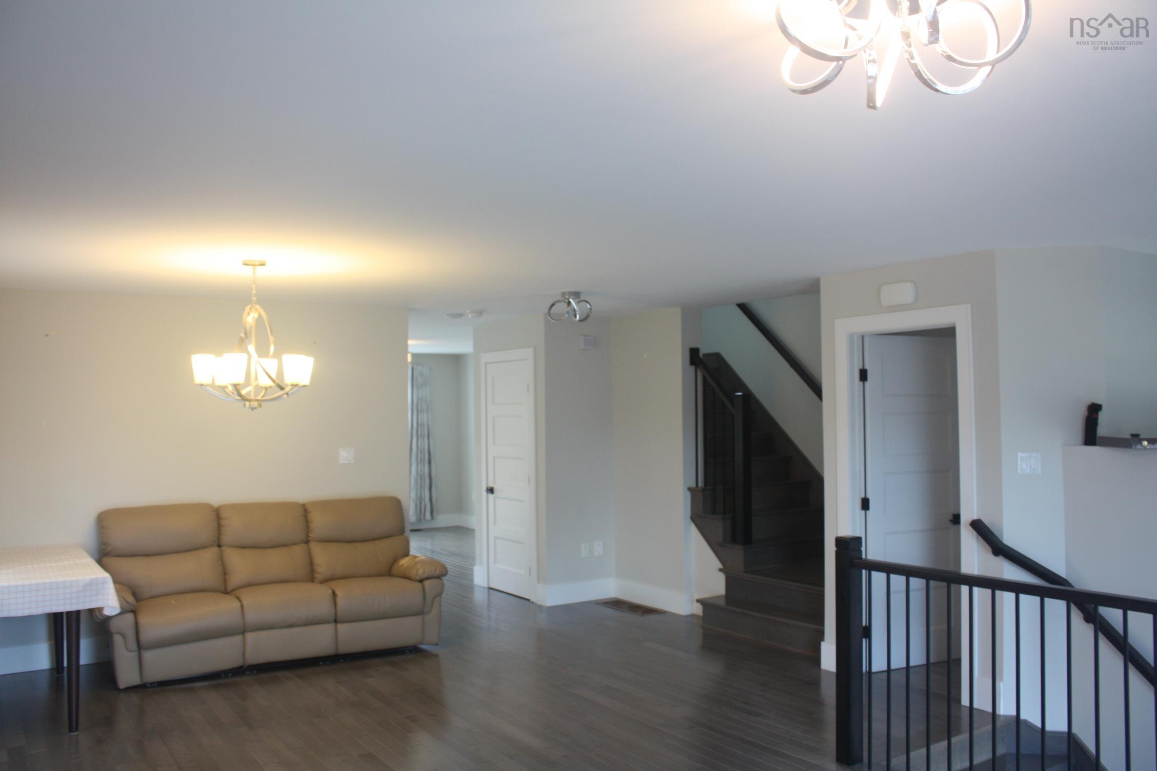 Thumbnail image for 276 Fleetview Drive MLS<sup>®</sup> 202525253