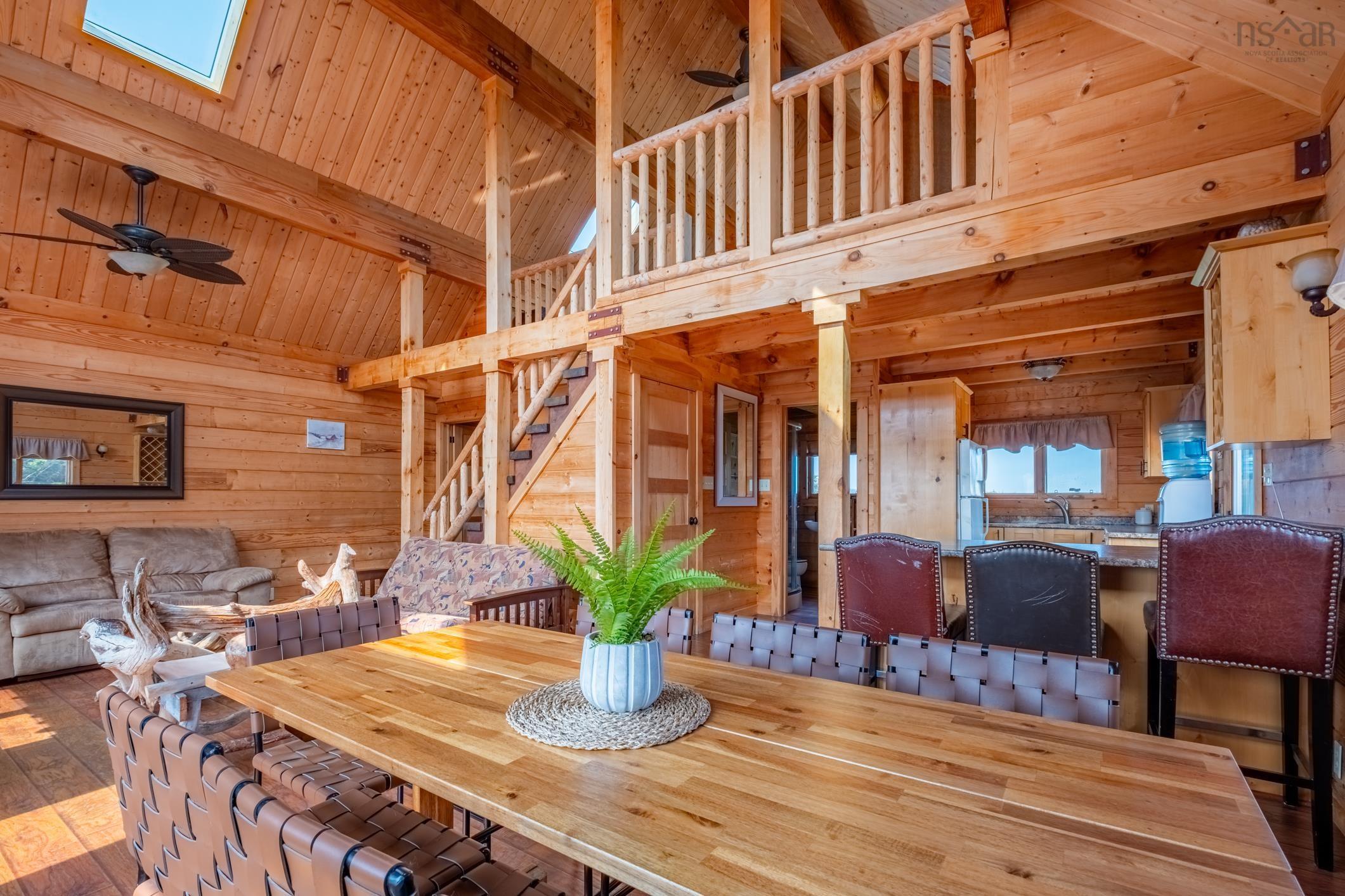 Thumbnail image for 8 Simmons Island MLS<sup>®</sup> 202525545