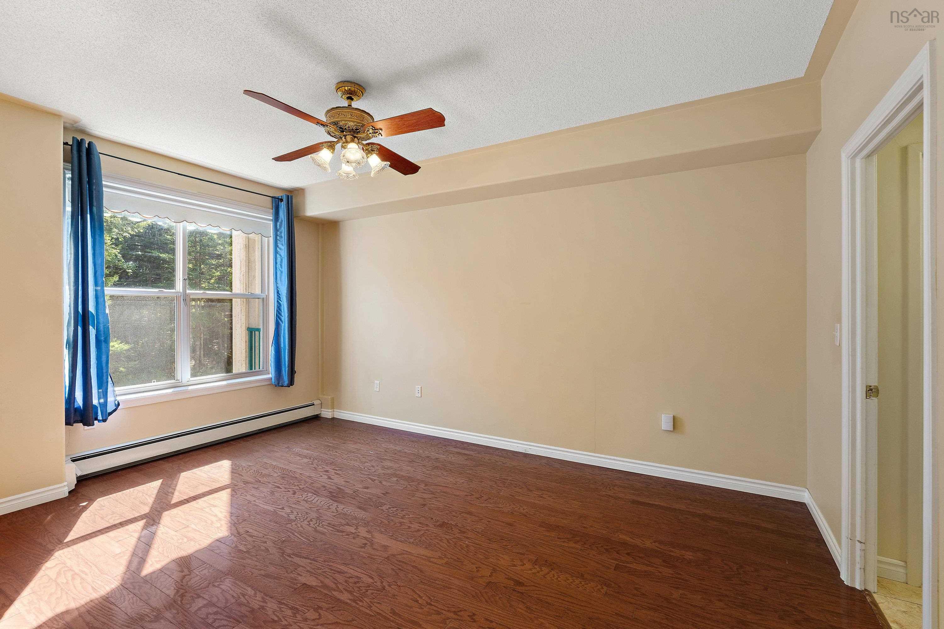 Thumbnail image for 207 114 Regency Park Drive MLS<sup>®</sup> 202525648