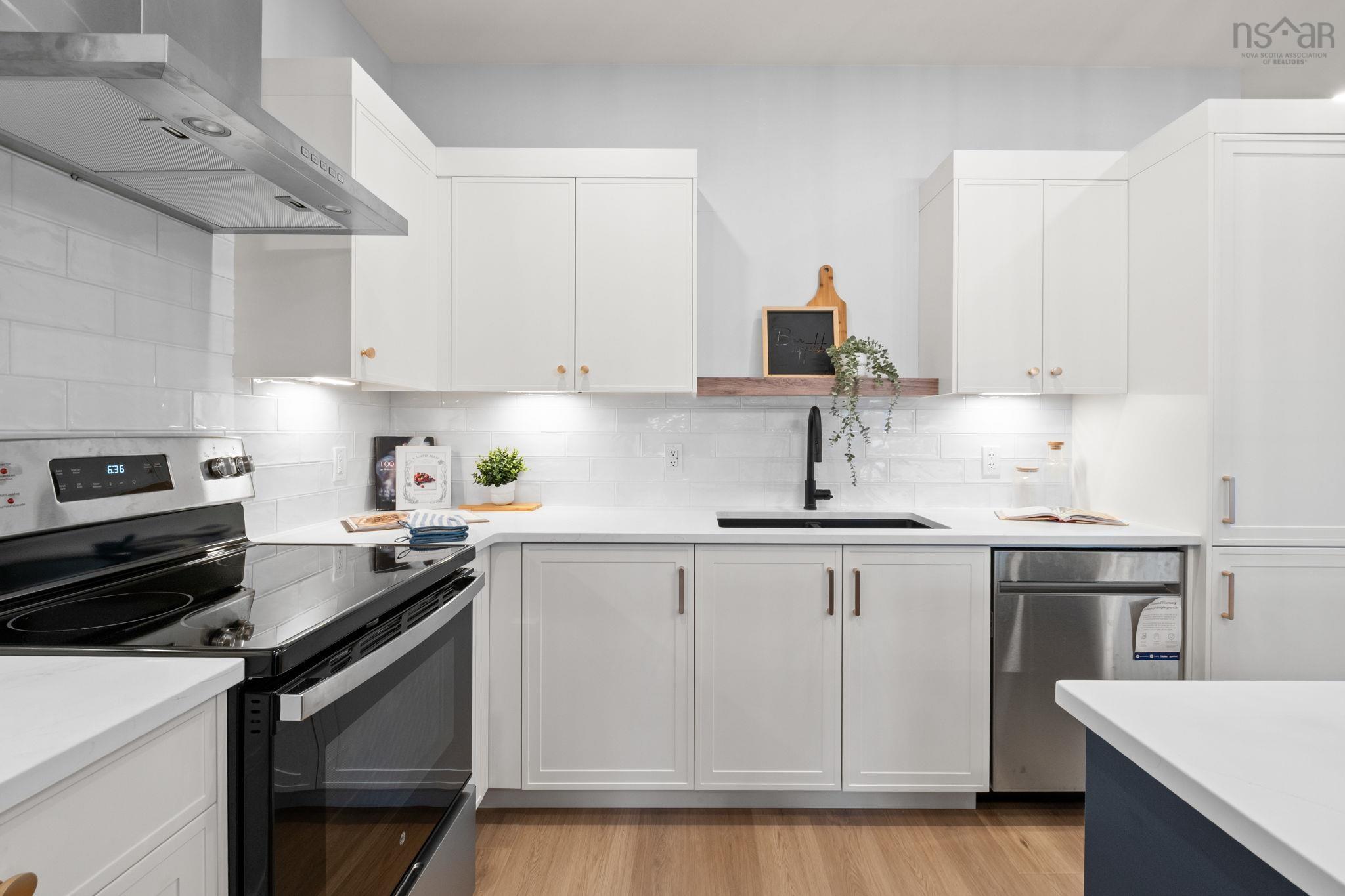 Thumbnail image for 21 Pearlgarden Close MLS<sup>®</sup> 202525855