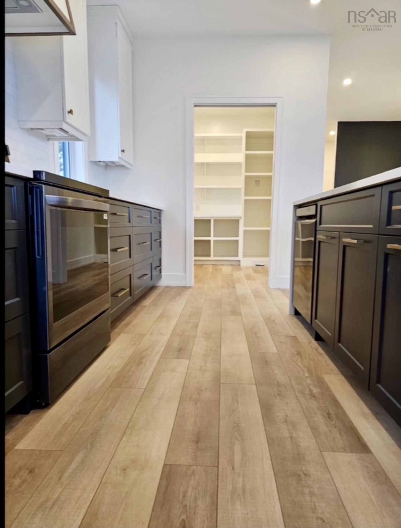 Thumbnail image for 130 Waynesboro Avenue MLS<sup>®</sup> 202525880