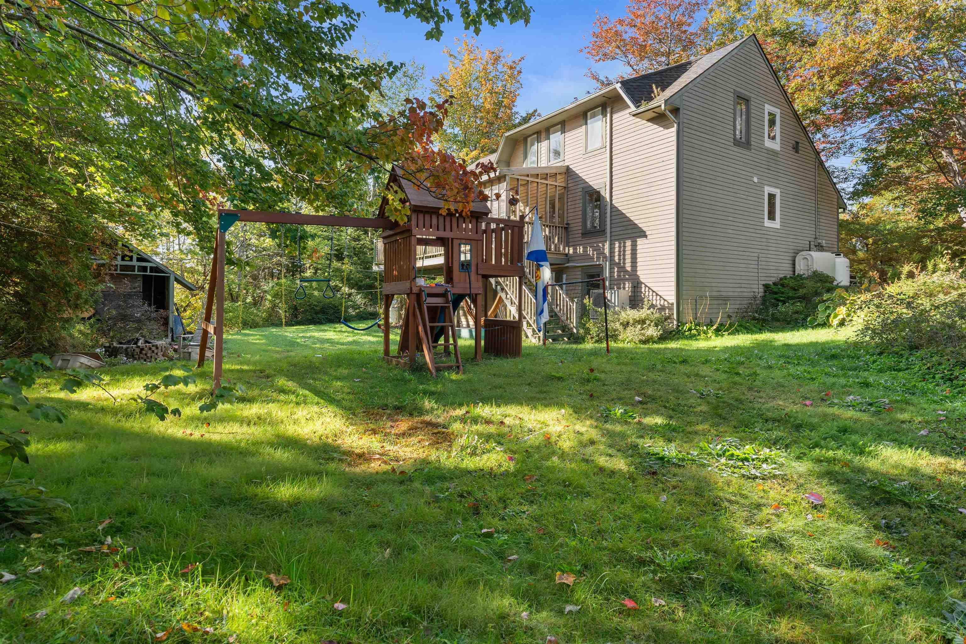 Thumbnail image for 194 Ponderosa Drive MLS<sup>®</sup> 202526101