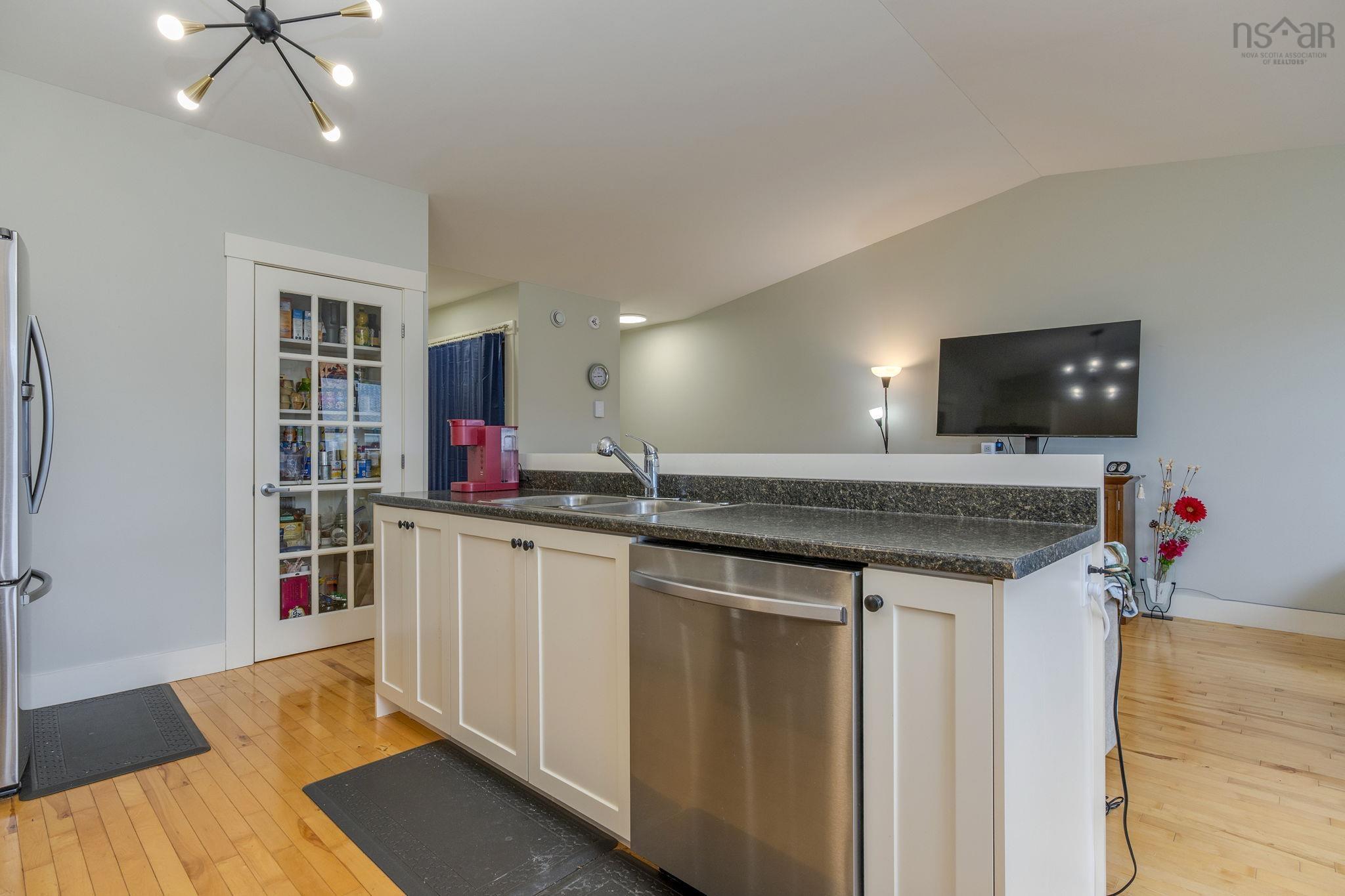 Thumbnail image for 75 Sailors Trail MLS<sup>®</sup> 202526295