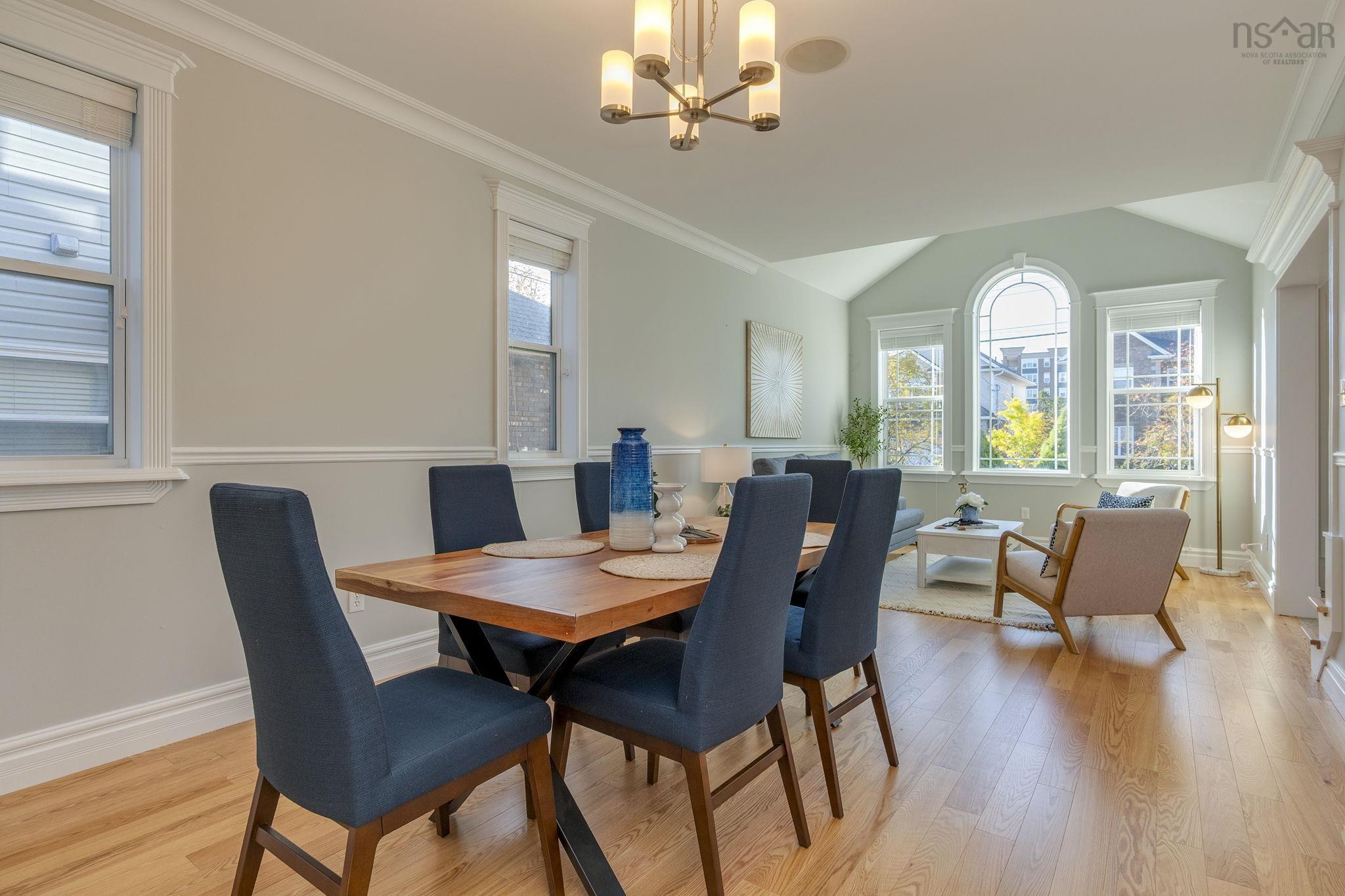 Thumbnail image for 153 RAVINES Drive MLS<sup>®</sup> 202526556