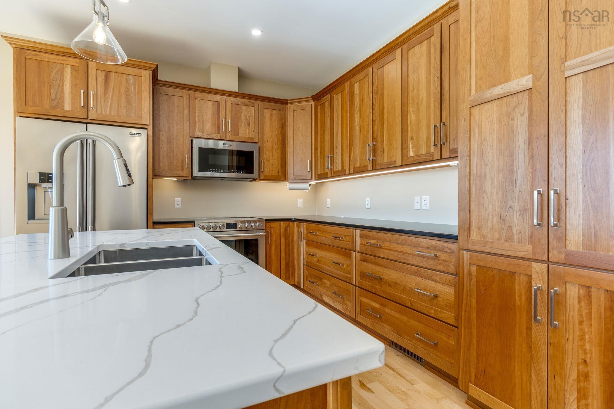 Thumbnail image for 61 Highland Drive MLS<sup>®</sup> 202526686