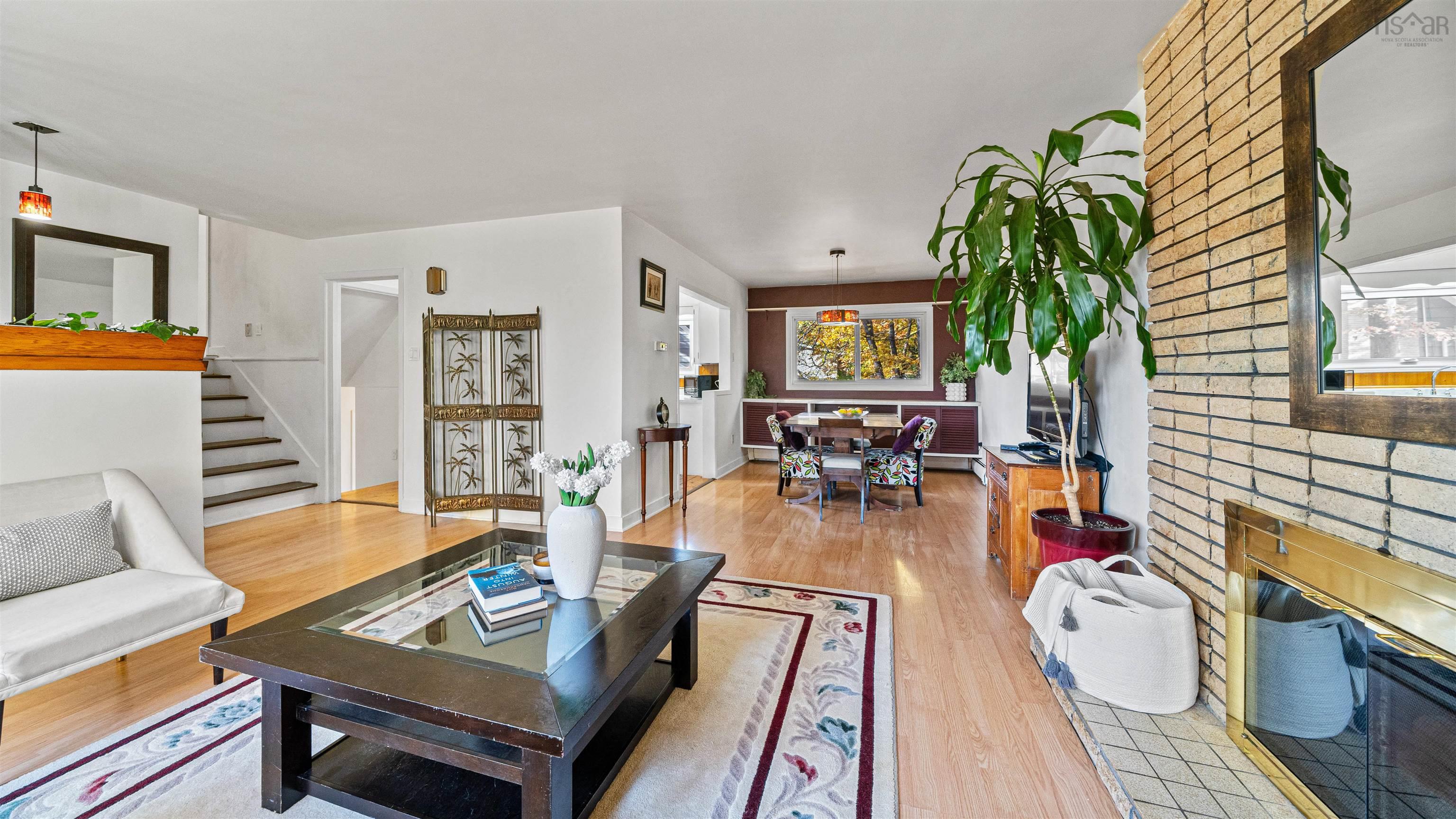 Thumbnail image for 3 Birchview Drive MLS<sup>®</sup> 202526801