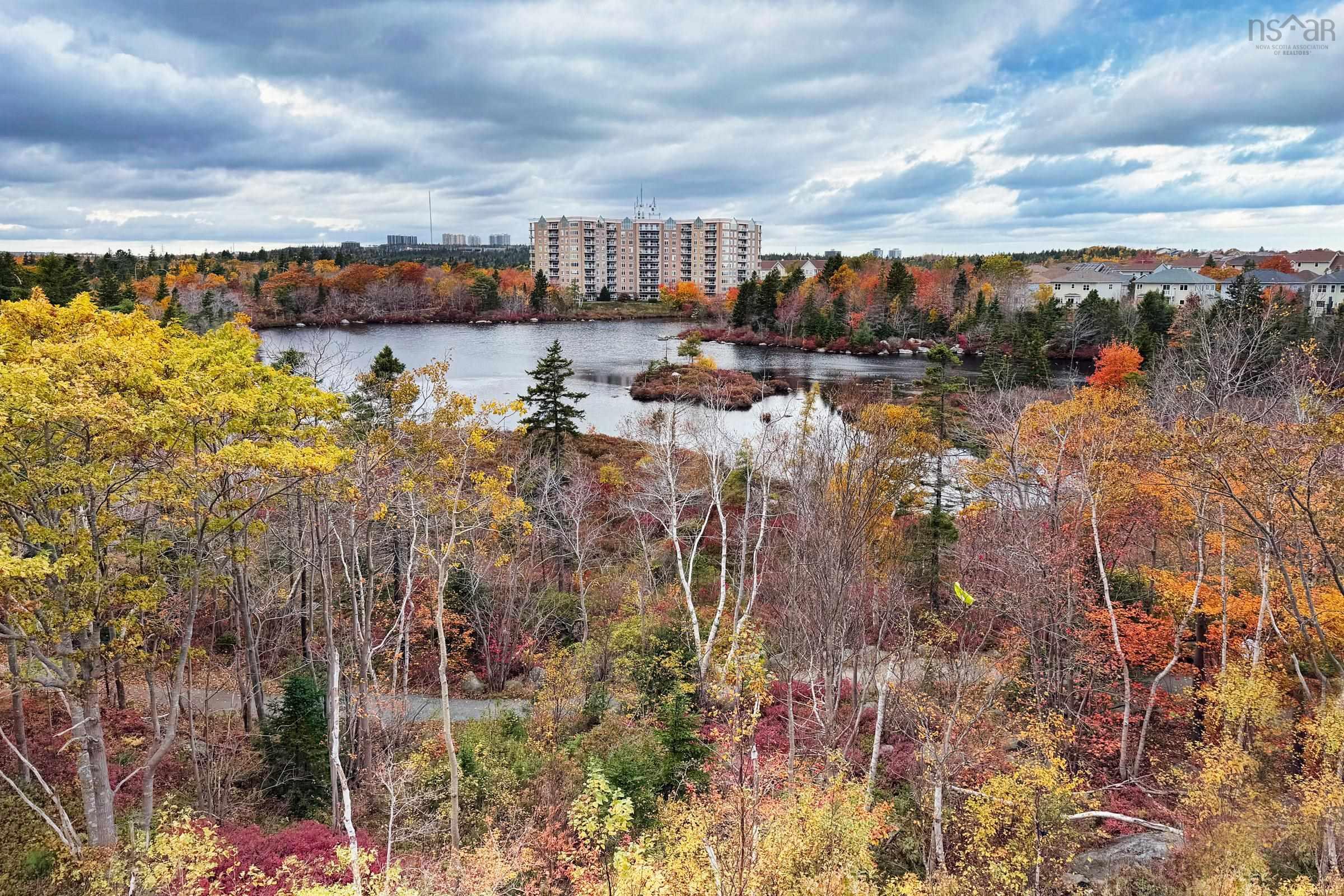 Thumbnail image for 205 60 Walter Havill Drive MLS<sup>®</sup> 202526956